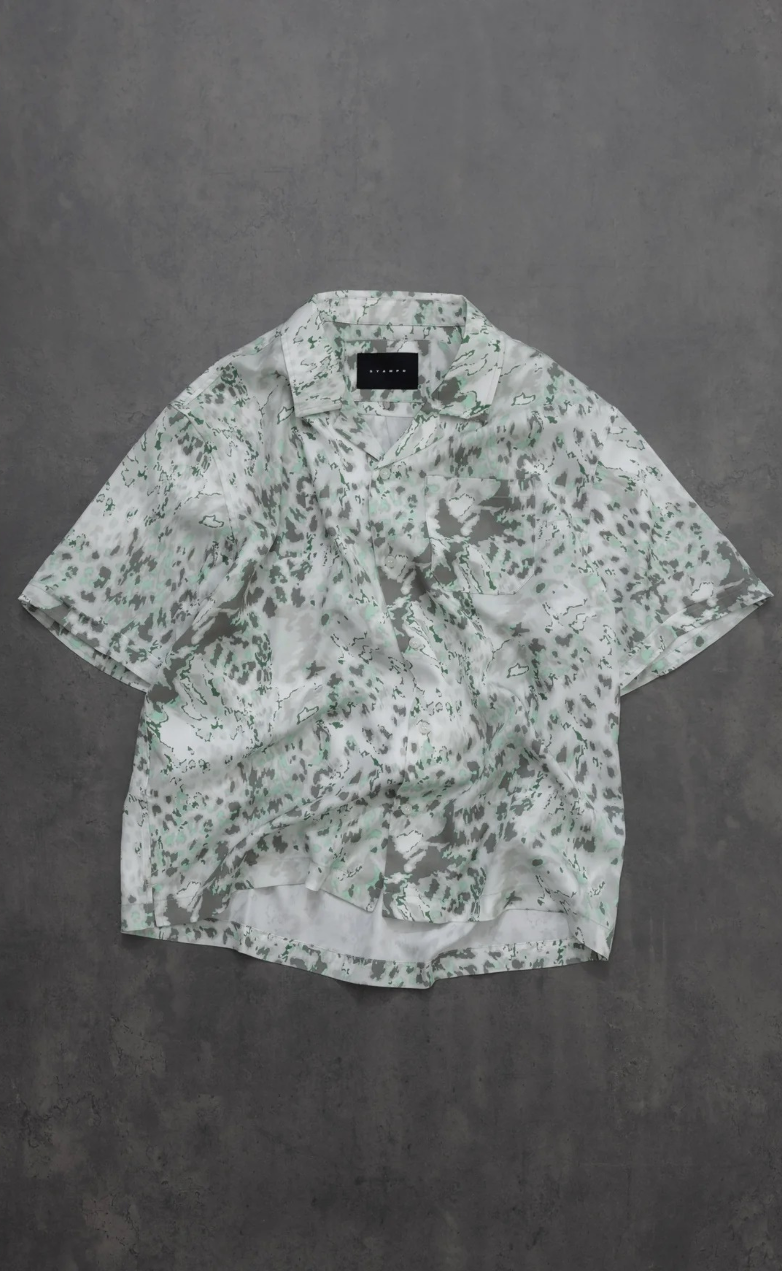 CAMP COLLAR OCEAN LEOPARD SHIRT