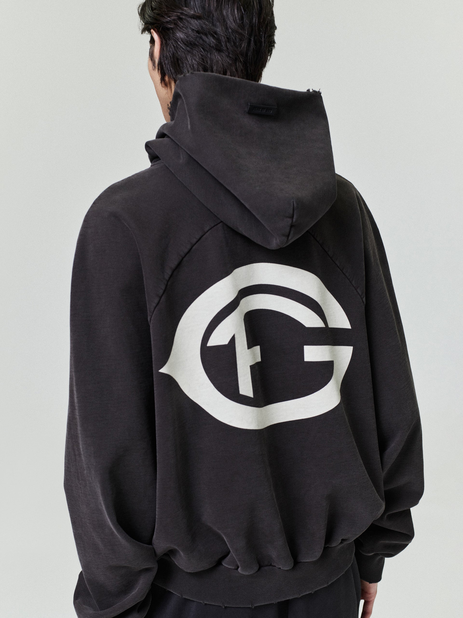 F OF G CLASSIC FIT HALF RAGLAN DARK BROWN HOODIE
