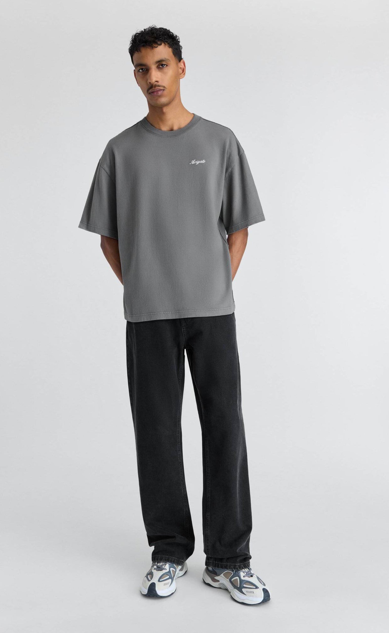 HONOR WASHED BLACK T-SHIRT