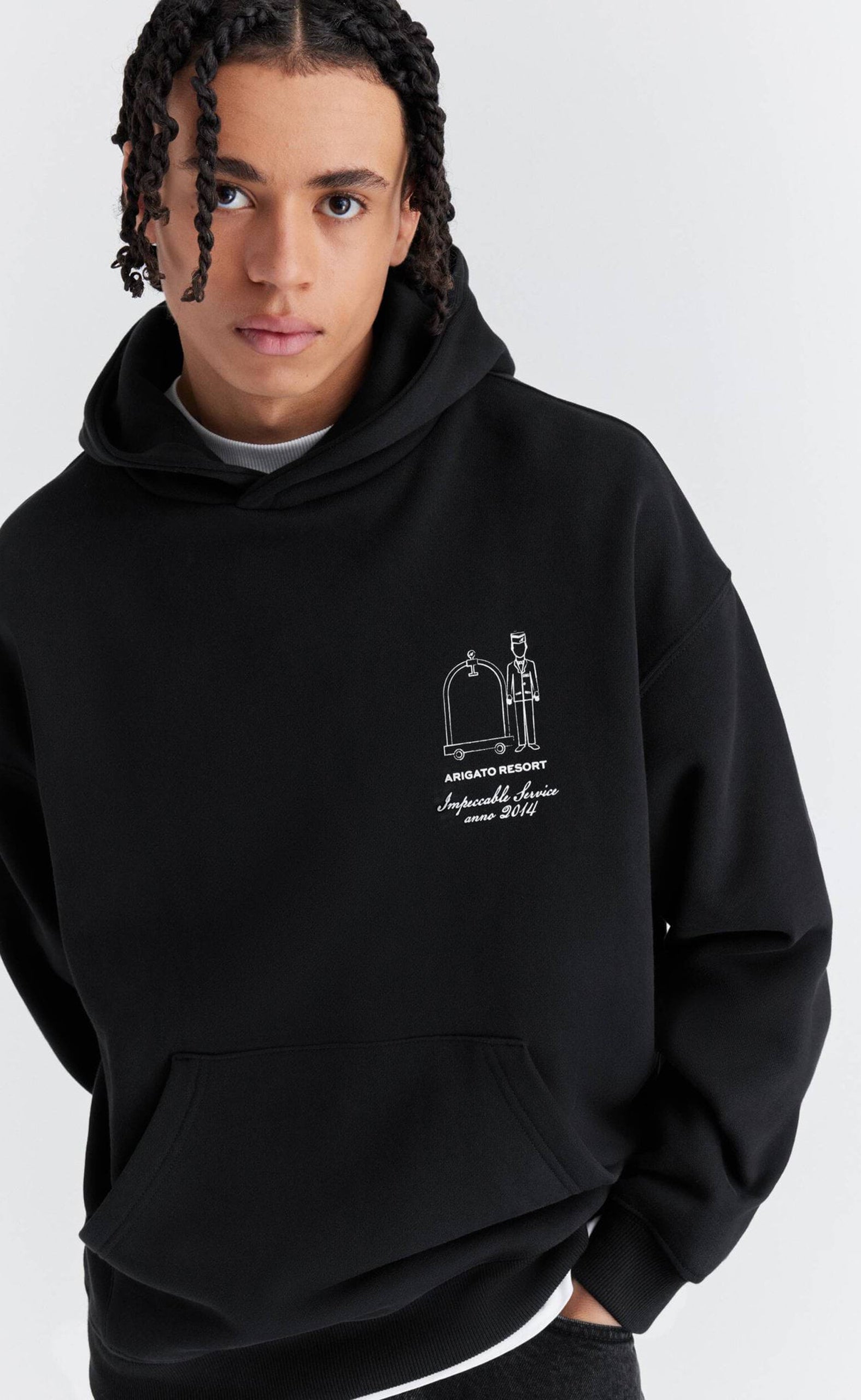 RESORT BLACK HOODIE