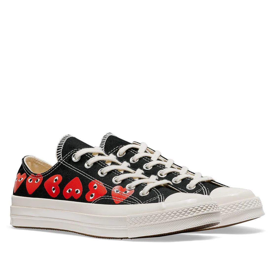 BLACK CONVERSE MULTI HART LOW TOP