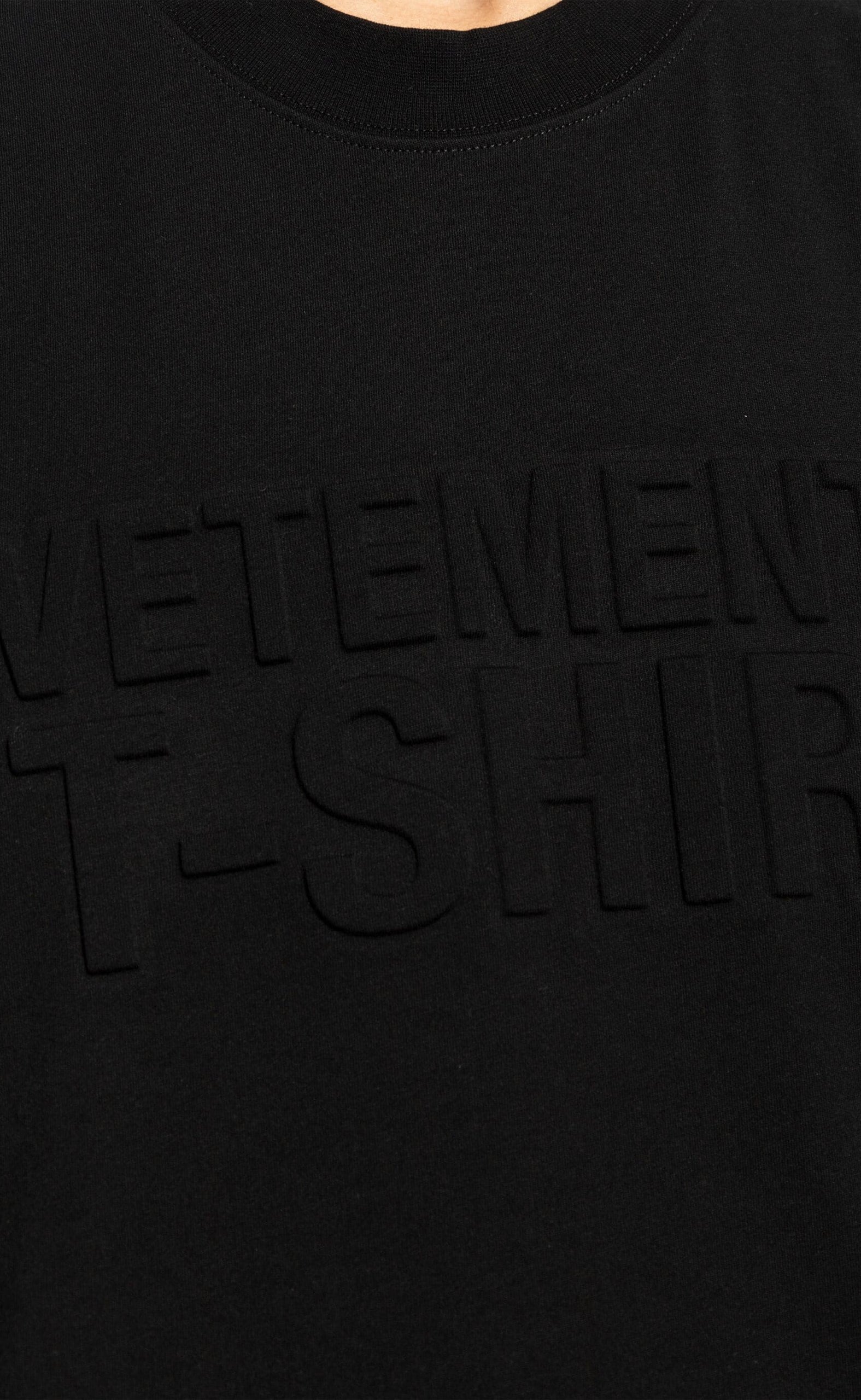 ILLUSION LOGO BLACK T-SHIRT