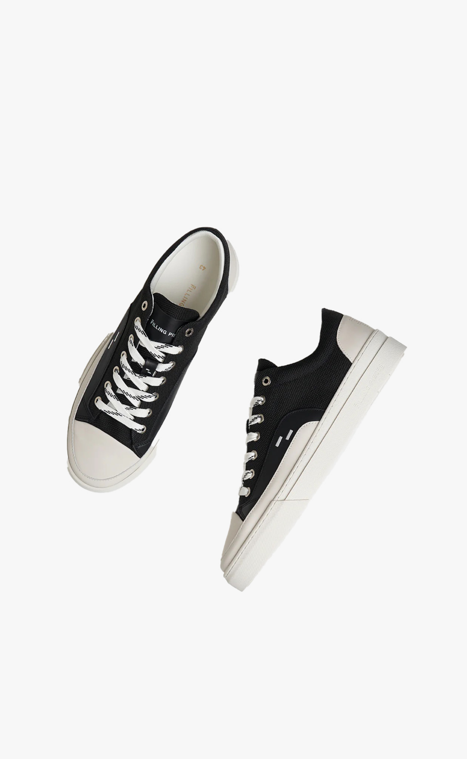 RIVIERA LOW BLACK SNEAKERS