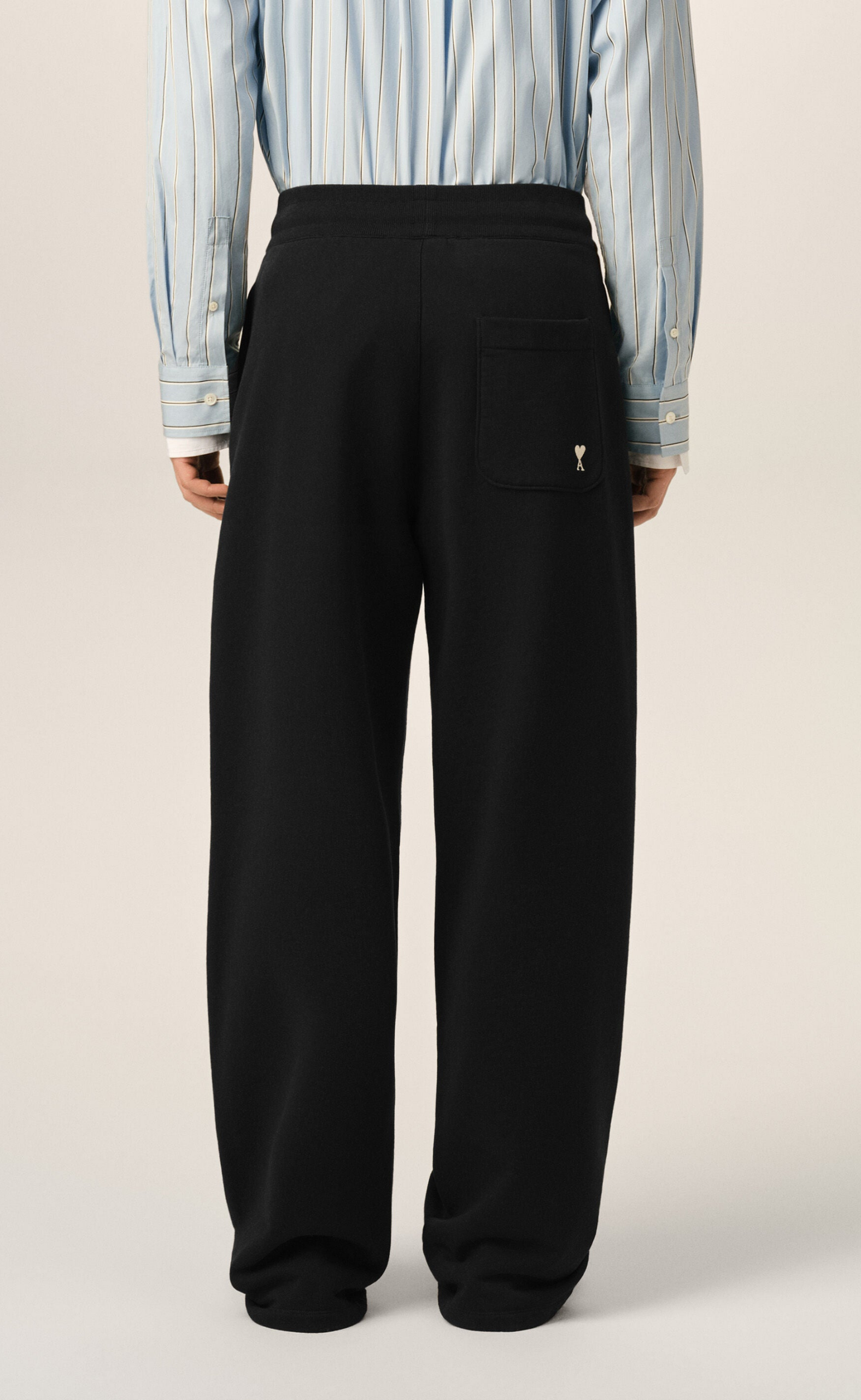 SMALL EMBOSSED AMI DE COEUR BLACK SWETPANTS