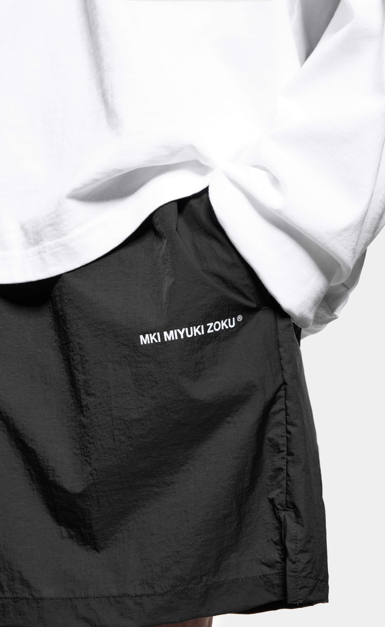 HYPERLIGHT WIND BLACK SHORTS