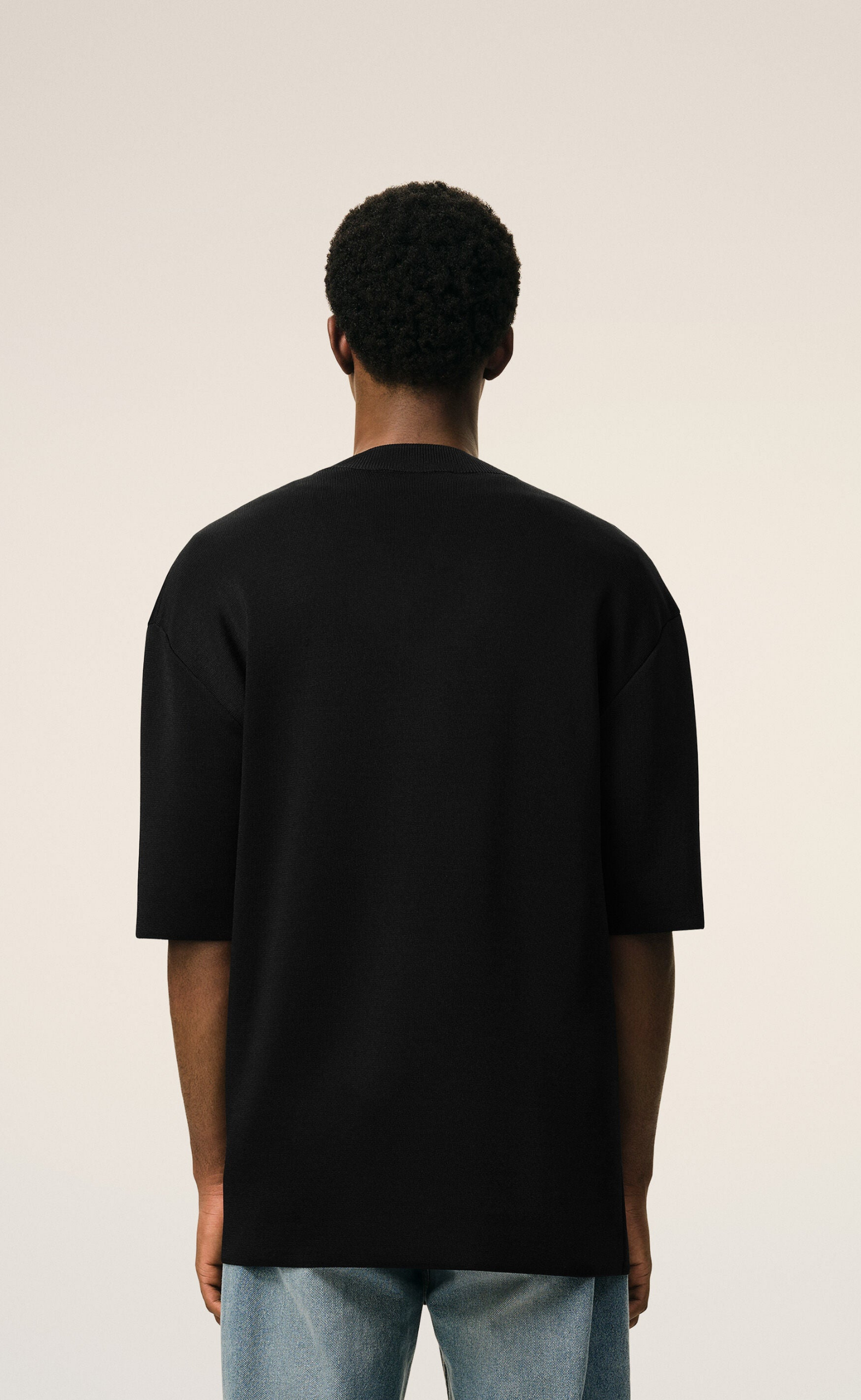WOOL SHORT SLEEVE V NECK BLACK T-SHIRT
