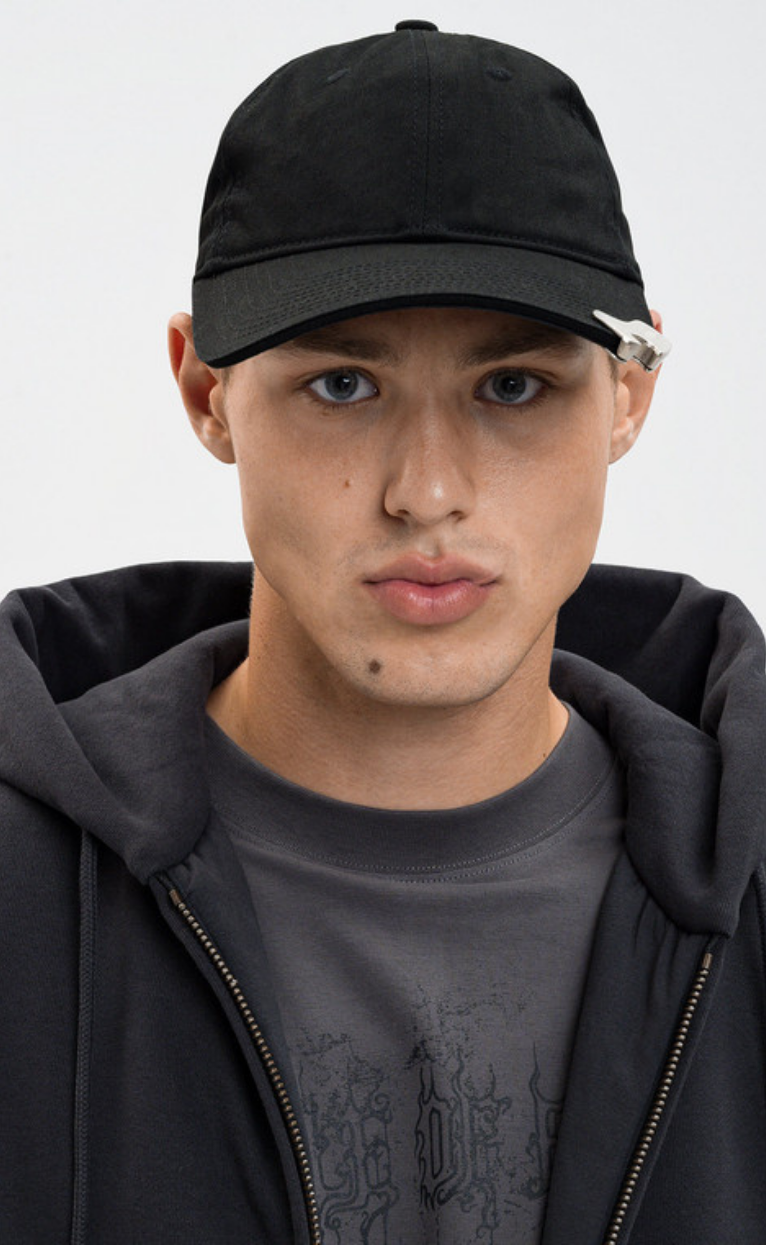 BOTTLE OPENER BLACK HAT