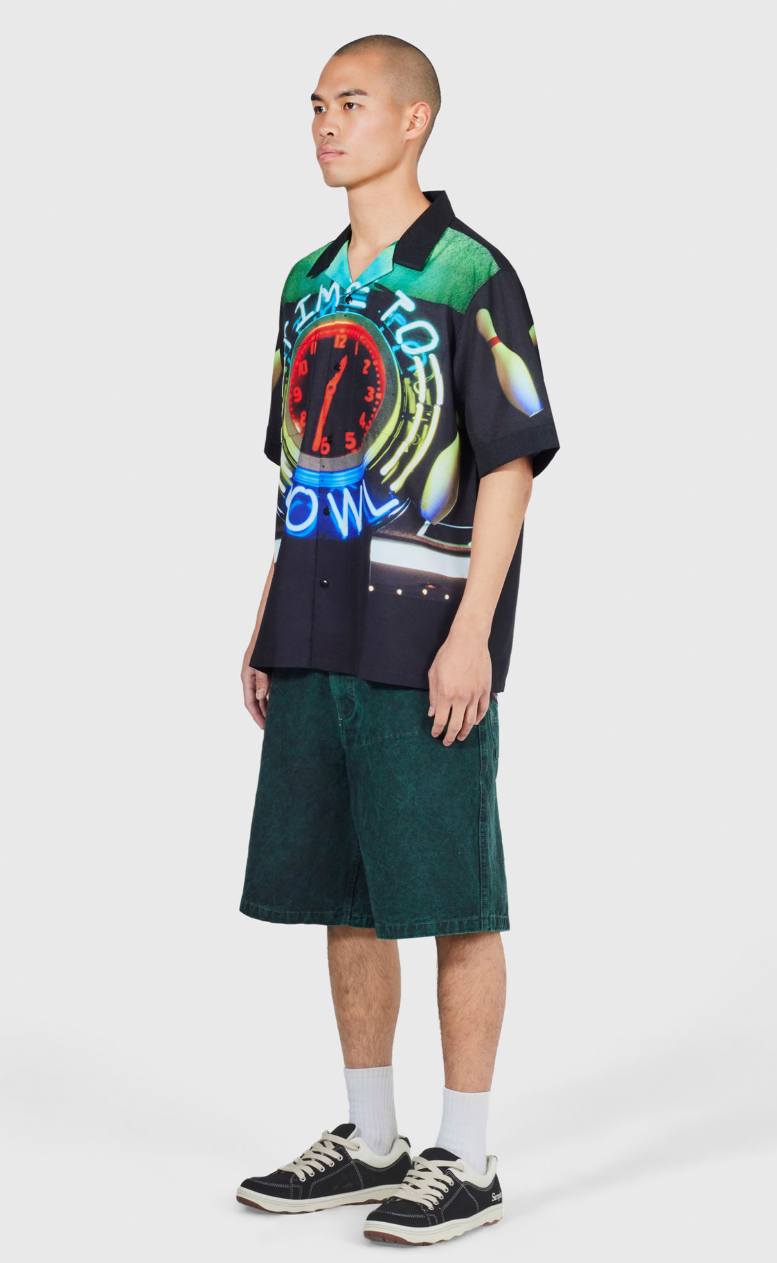 TIME BOWLING BUTTON UP BLACK T-SHIRT