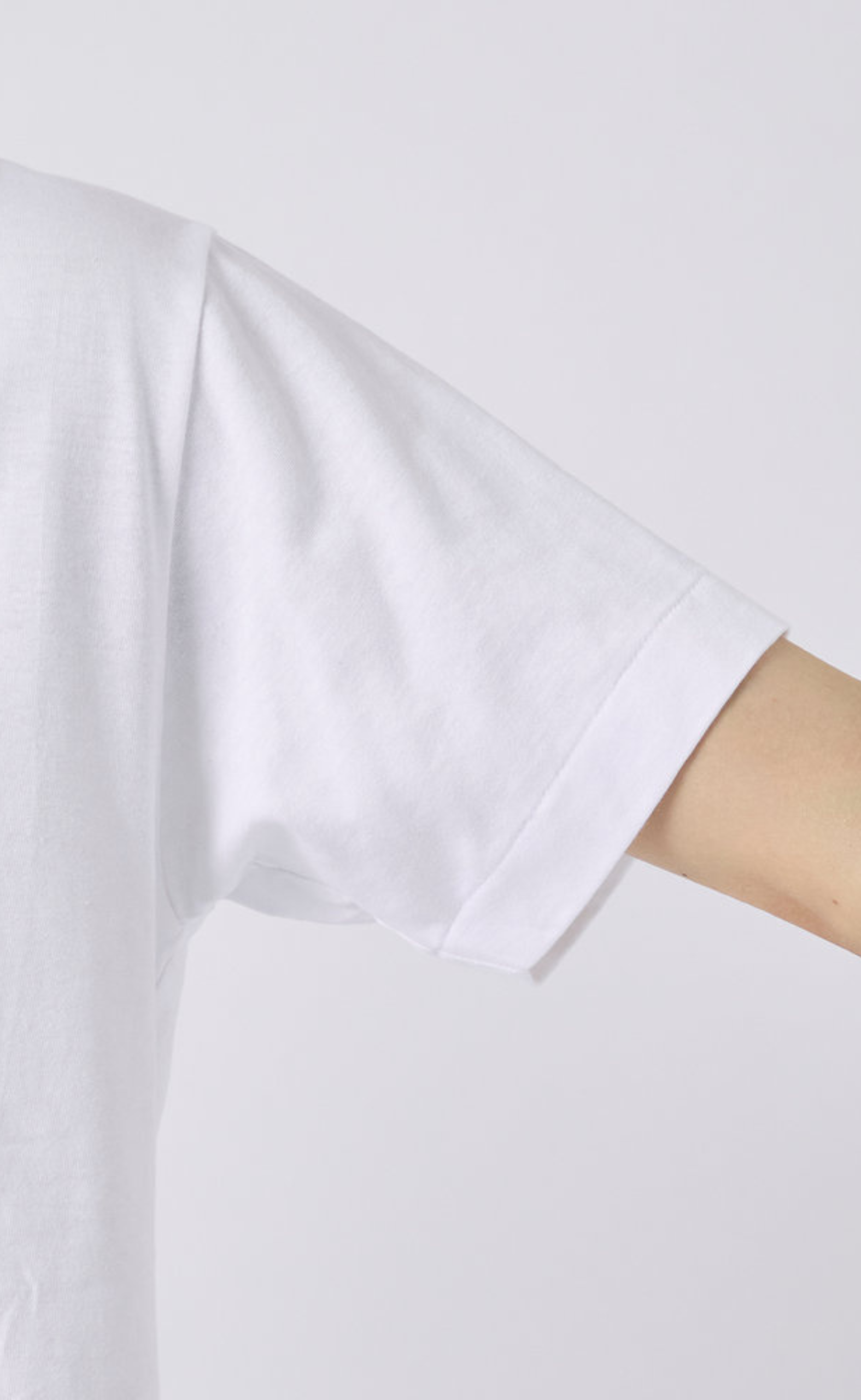 EMBROIDERED HART WHITE T-SHIRT