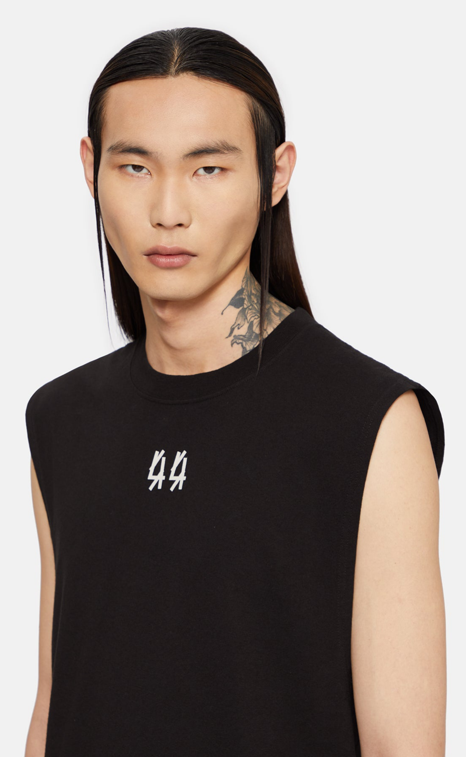 CRUEL SLEEVELESS BLACK T-SHIRT