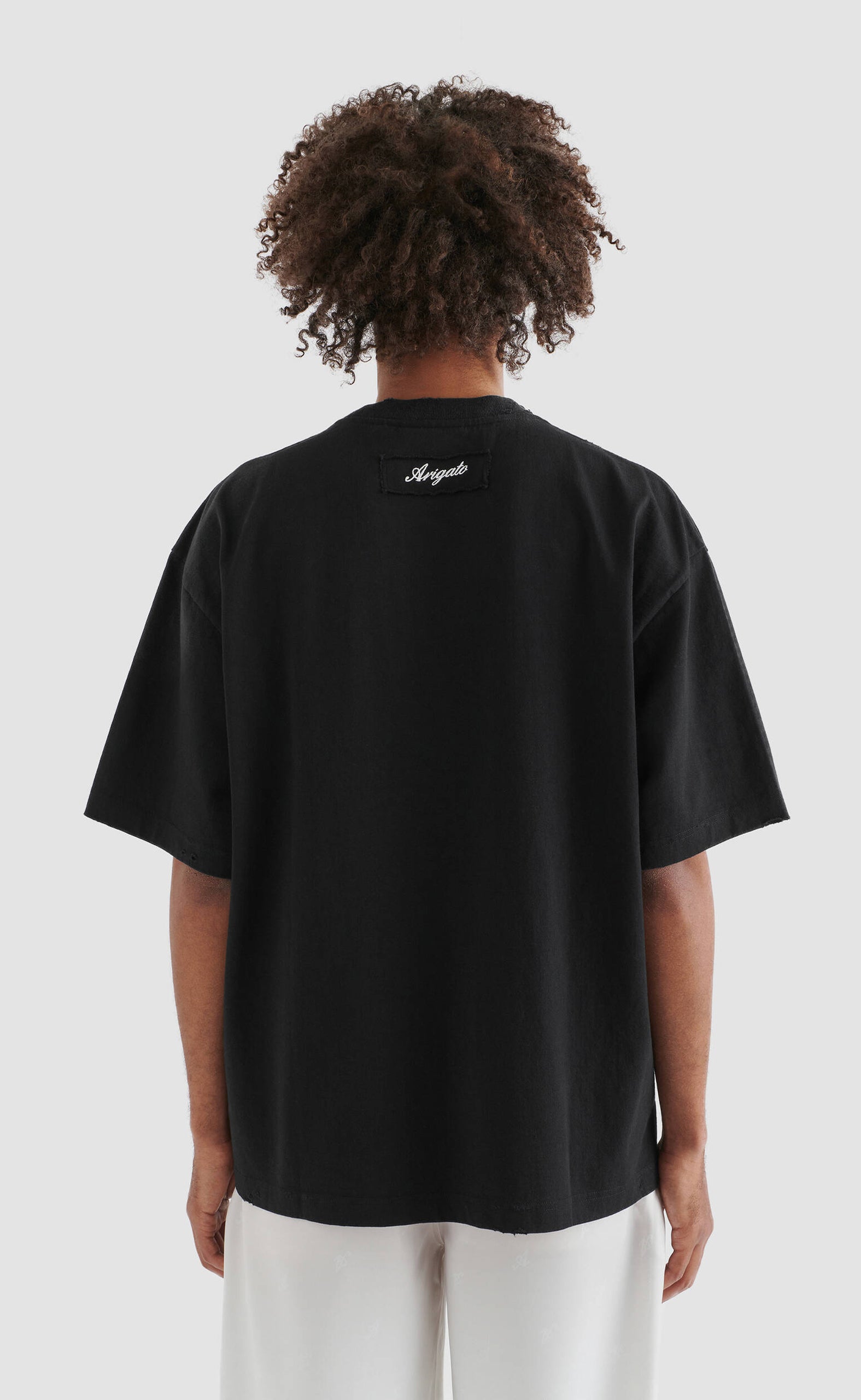 SERIES DISTRESSED BLACK T-SHIRT