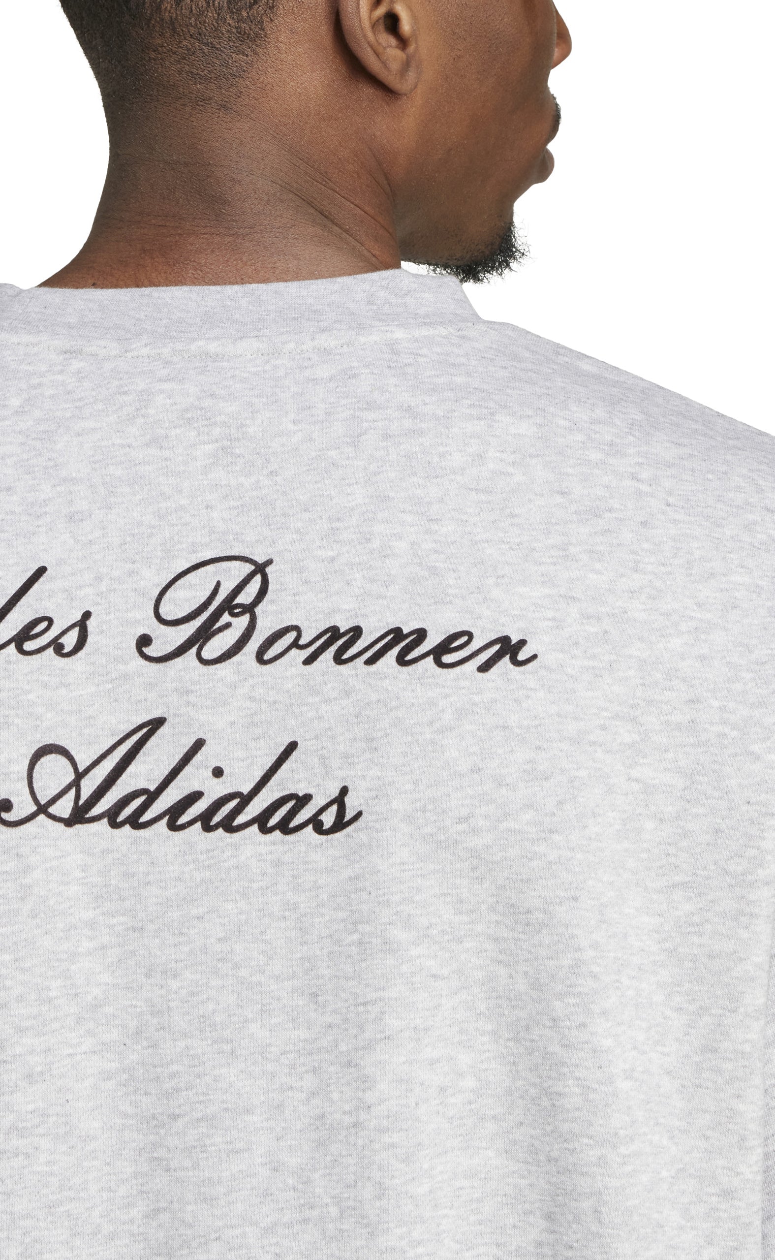 WB GREY CREWNECK