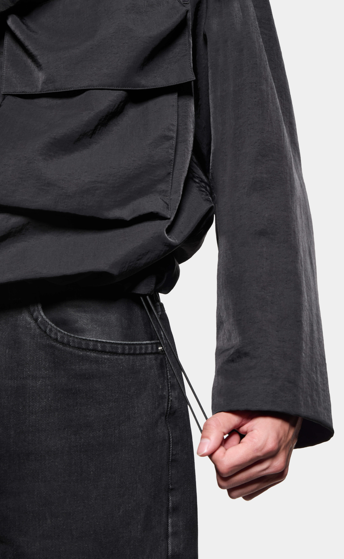 SILKY NYLON PILOT BLACK JACKET