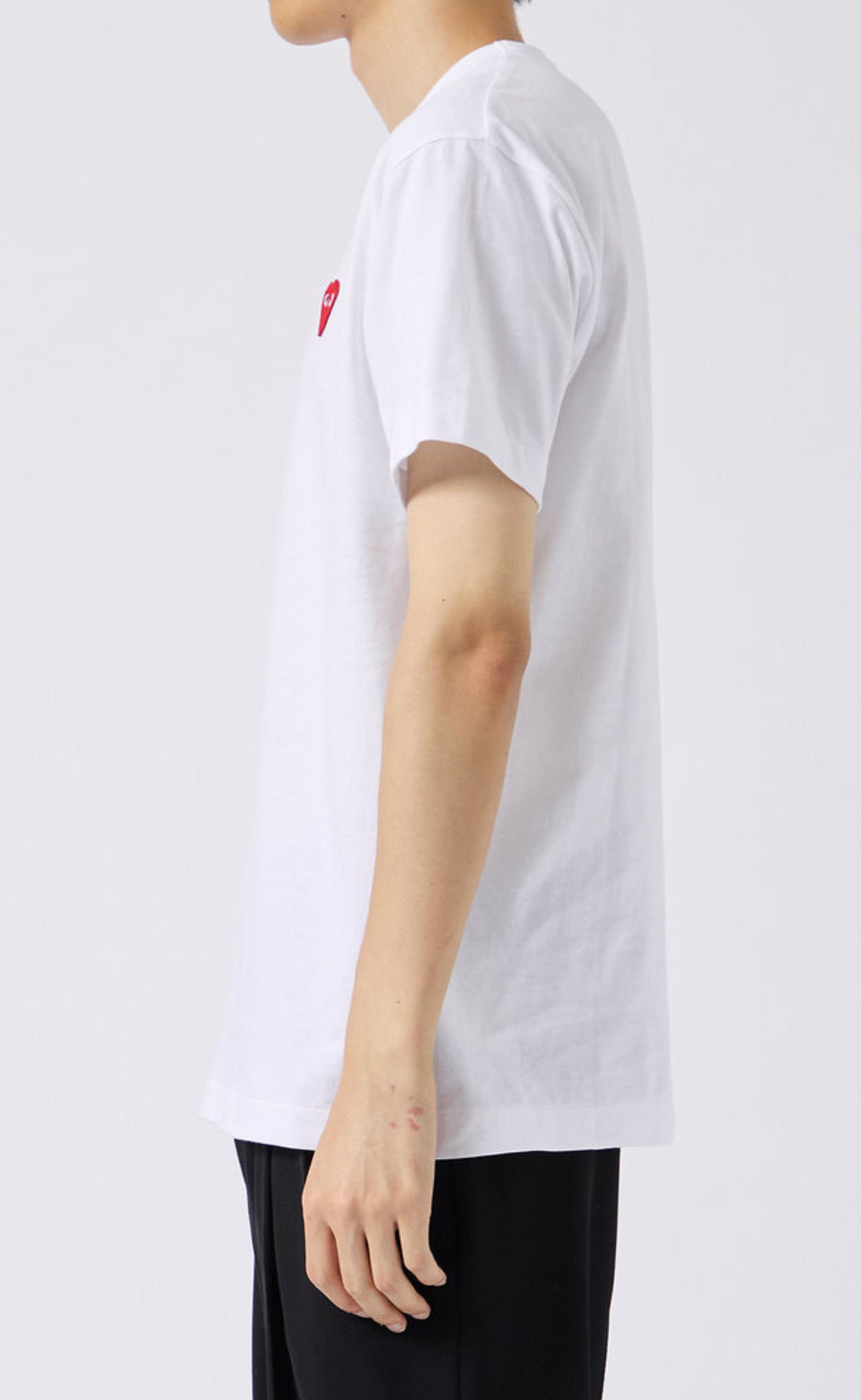 EMBROIDERED HART WHITE T-SHIRT