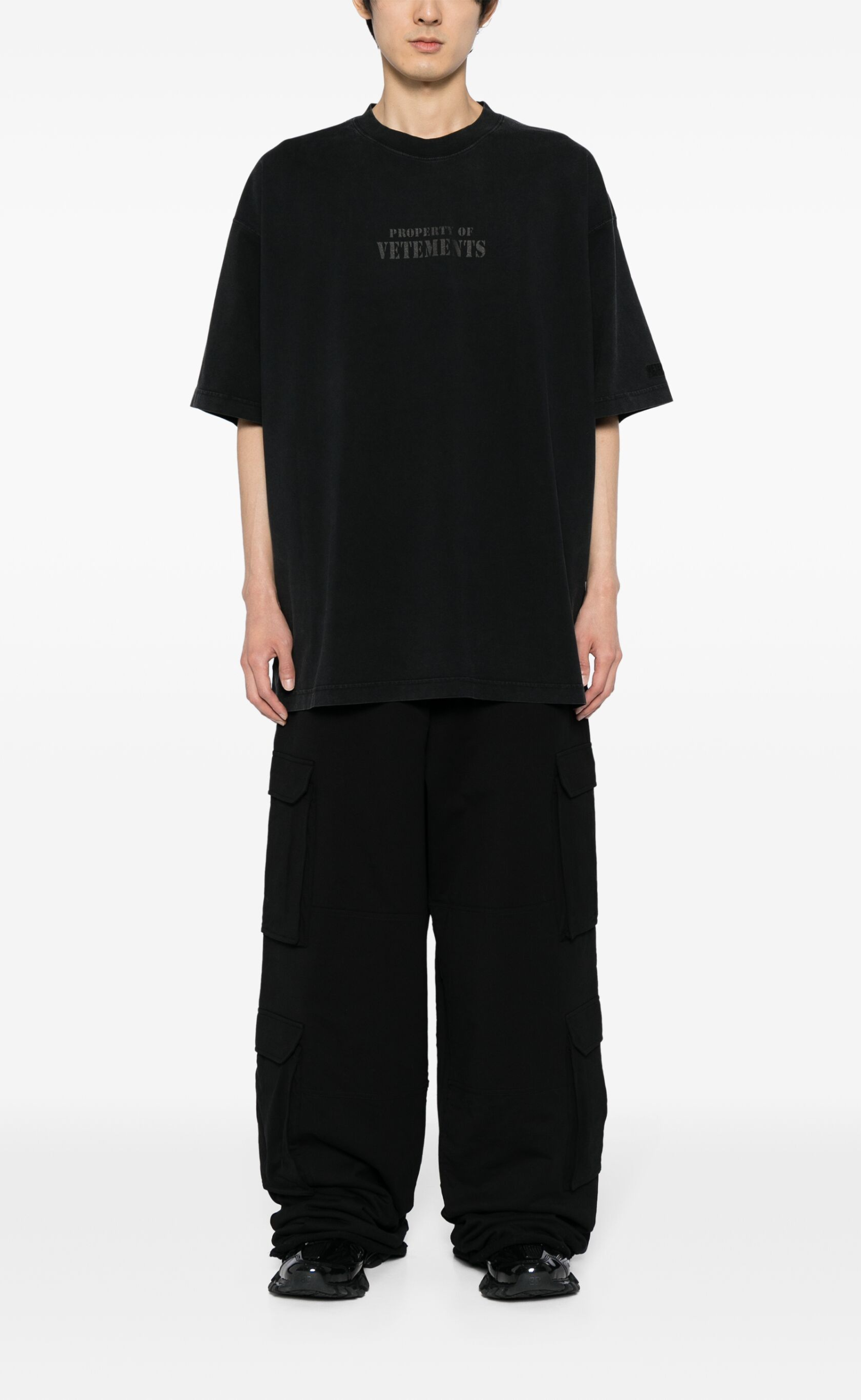 PROPERTY OF VETEMENTS WASHED BLACK T-SHIRT