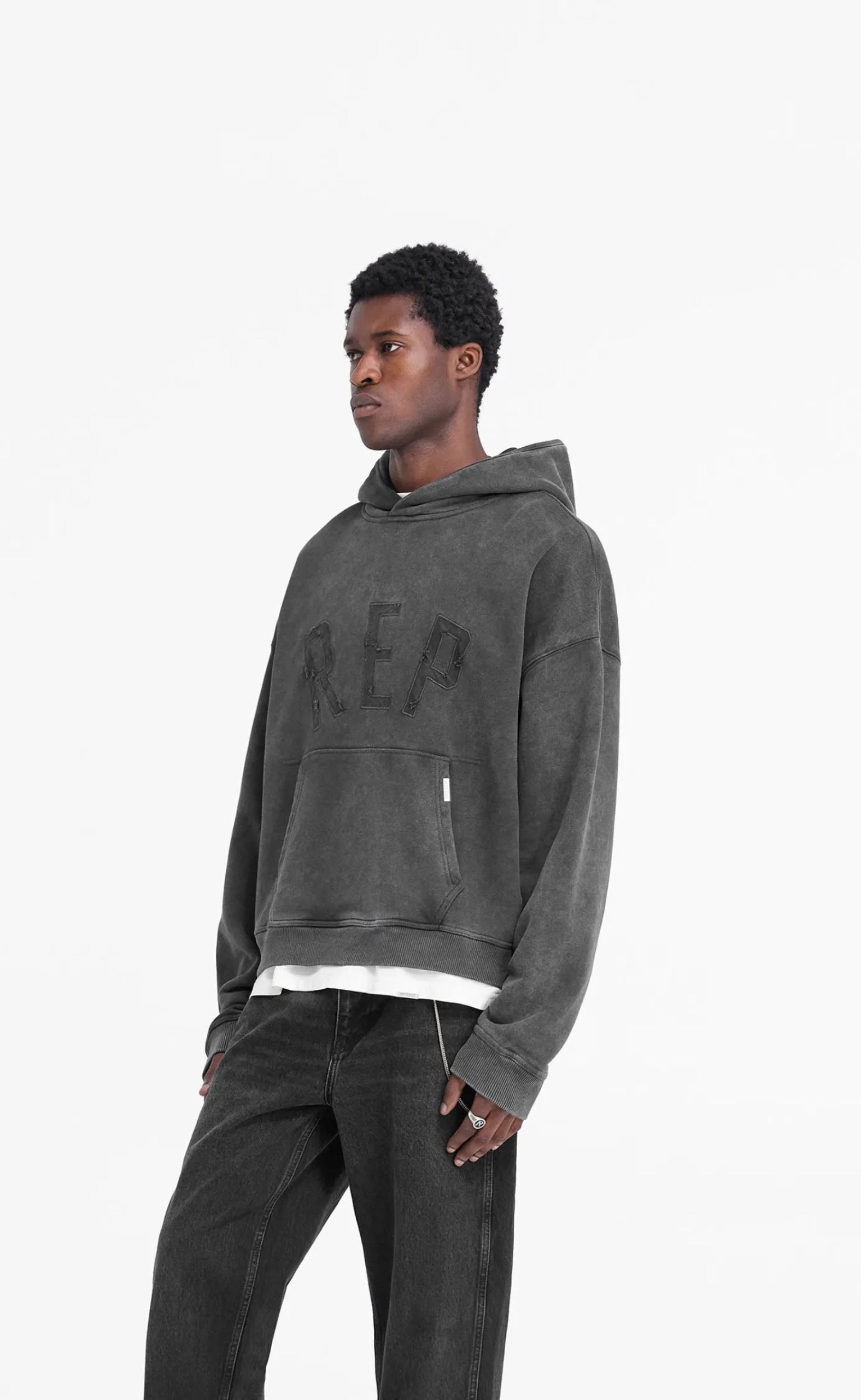 REP APPLIQUE VINTAGE BLACK HOODIE