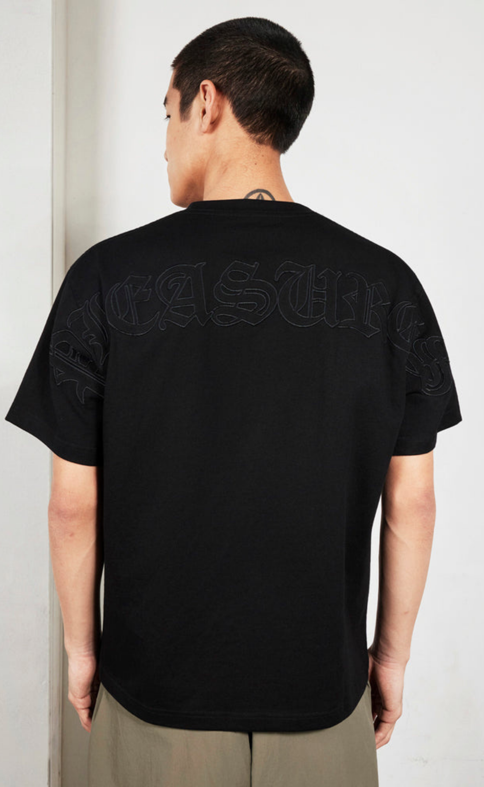 NEURAL APPLIQUE BLACK T-SHIRT