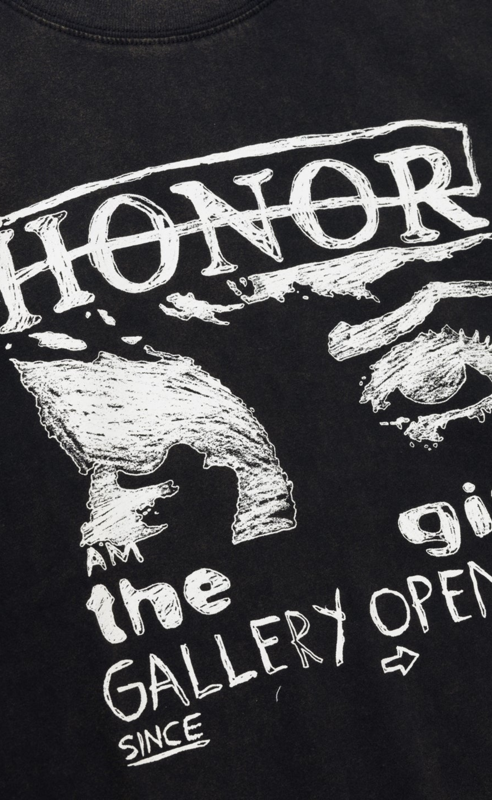 ART THAT REFLECTS BLACK T-SHIRT