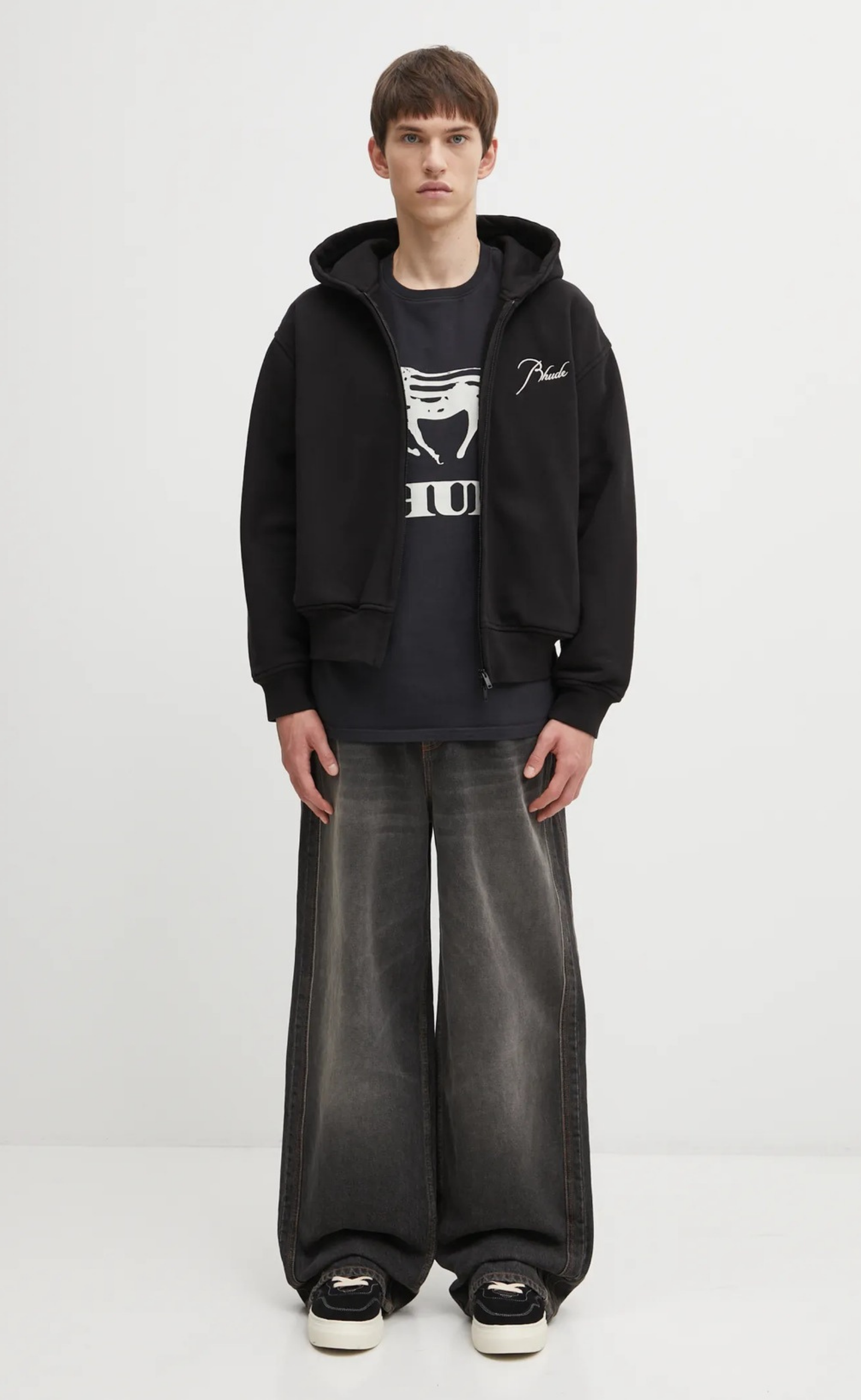 CLASSIQUE ZIP UP BLACK HOODIE