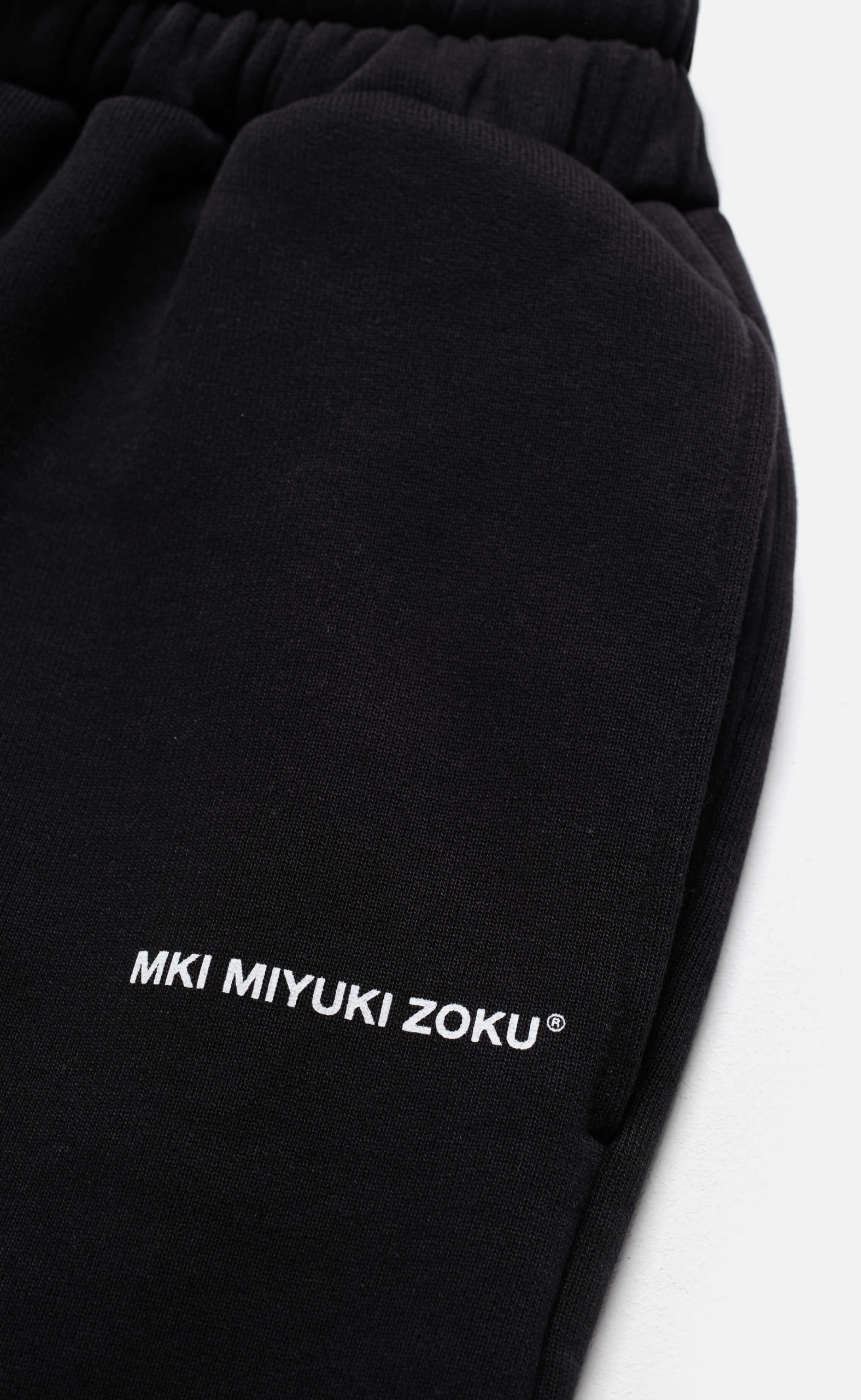 UNIFORM BLACK SWEATPANTS