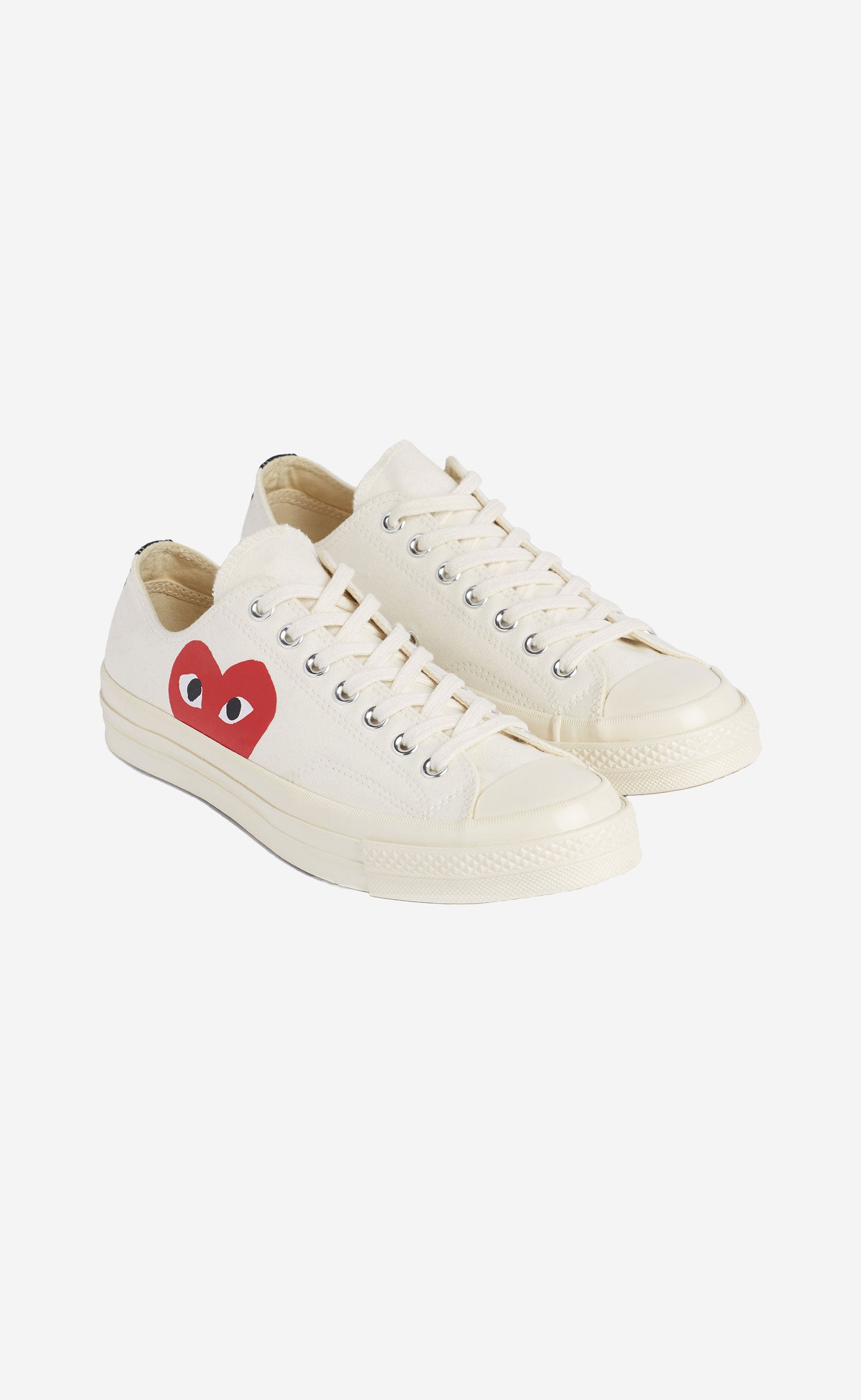 BEIGE PLAY COMME DES GARÇONS X CONVERSE RED HEART CHUCK TAYLOR ALL STAR 70 LOW