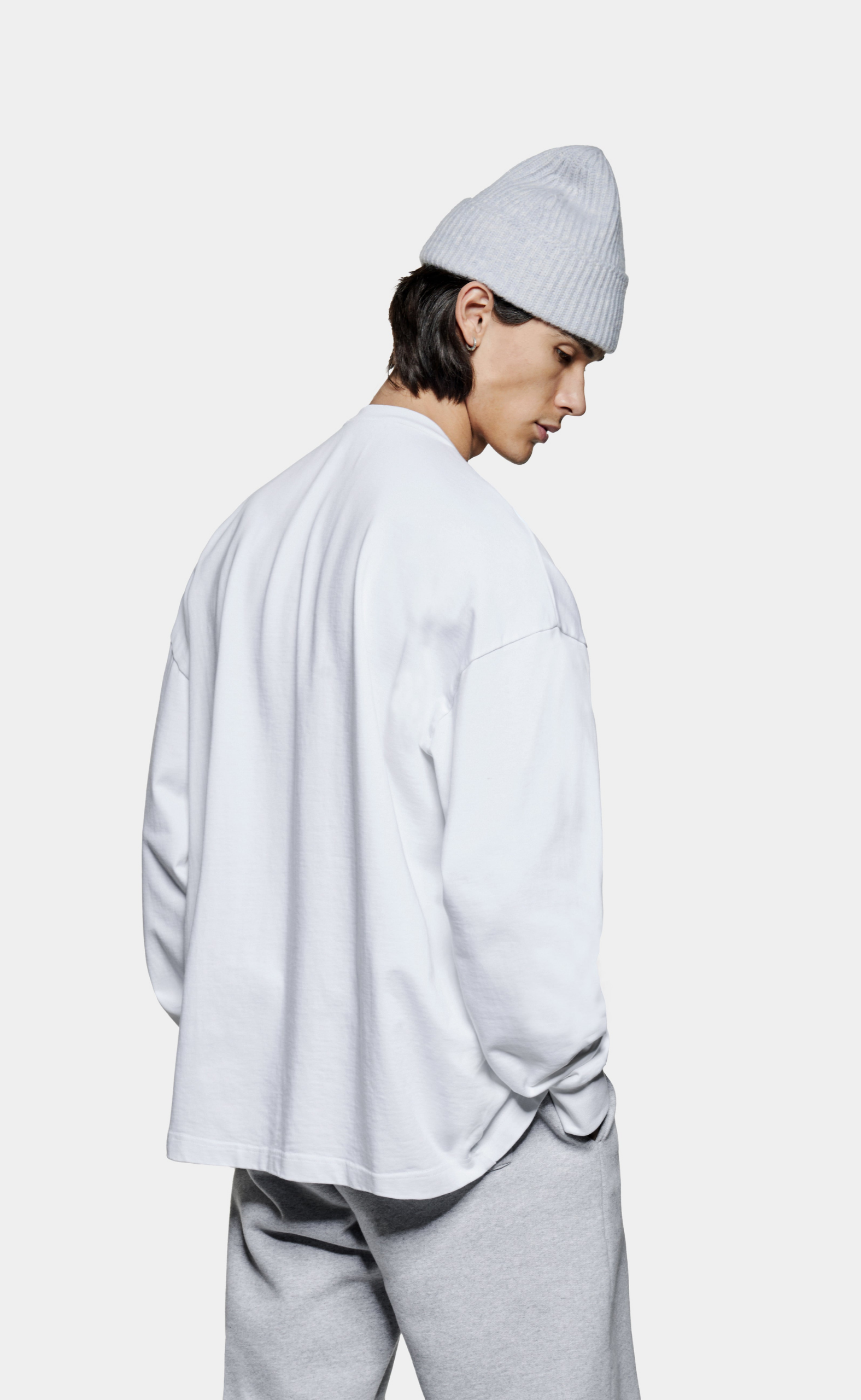 UNIFORM WHITE LONGSLEEVE