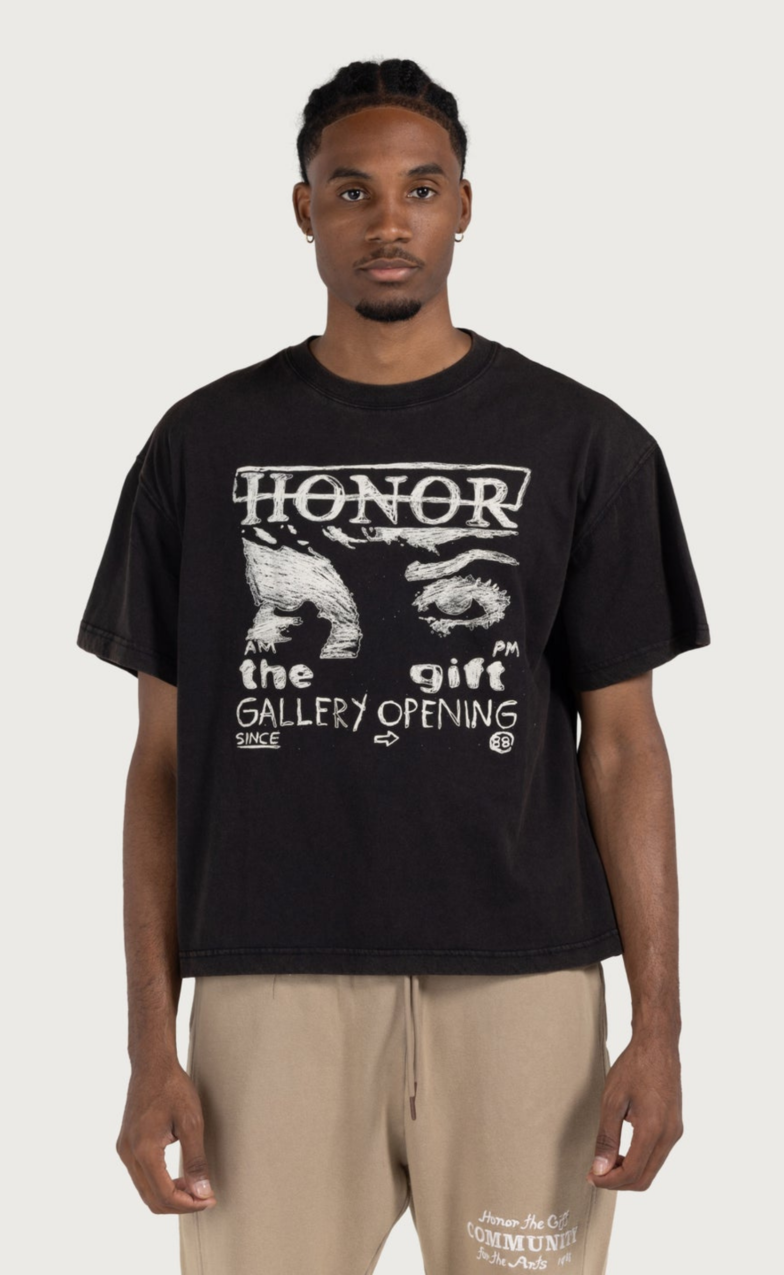 ART THAT REFLECTS BLACK T-SHIRT