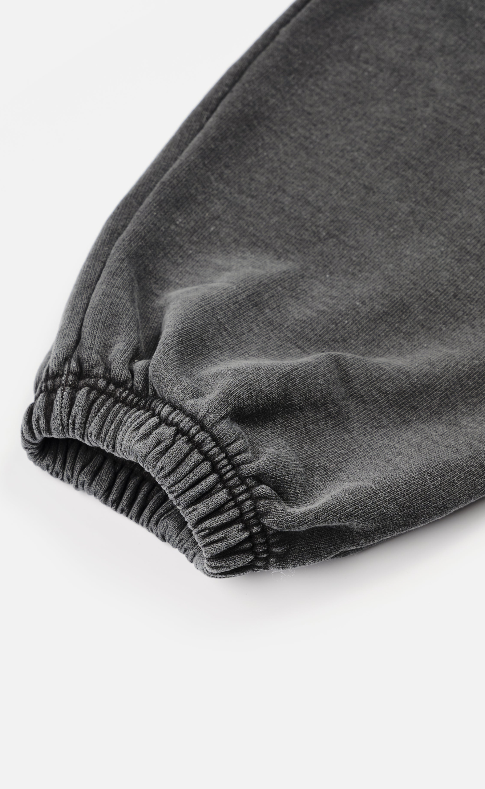 UNIFORM PIGMENT BLACK SWEATPANTS