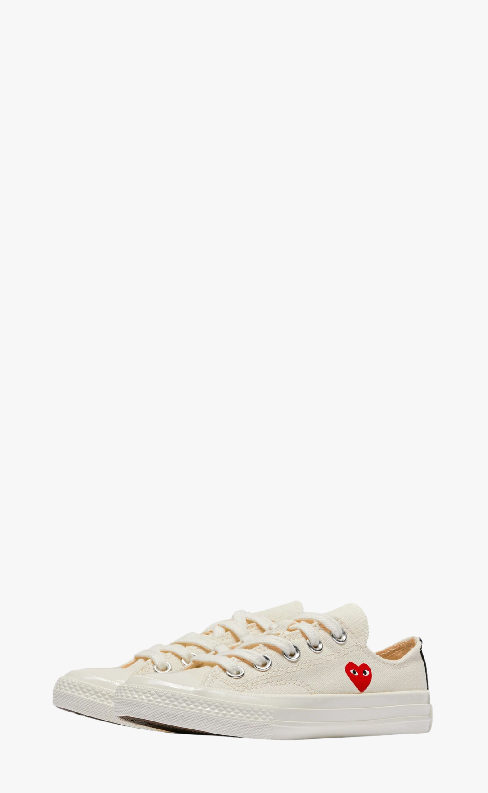 CHUCK TAYLOR 70 SMALL RED
HEART LOW TOP KIDS