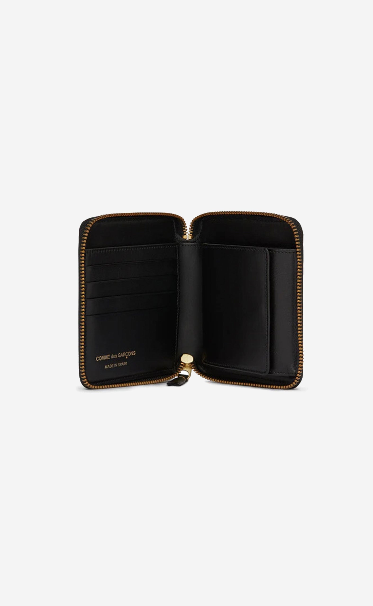 BLACK CLASSIC LEATHER FULL ZIP AROUND WALLET