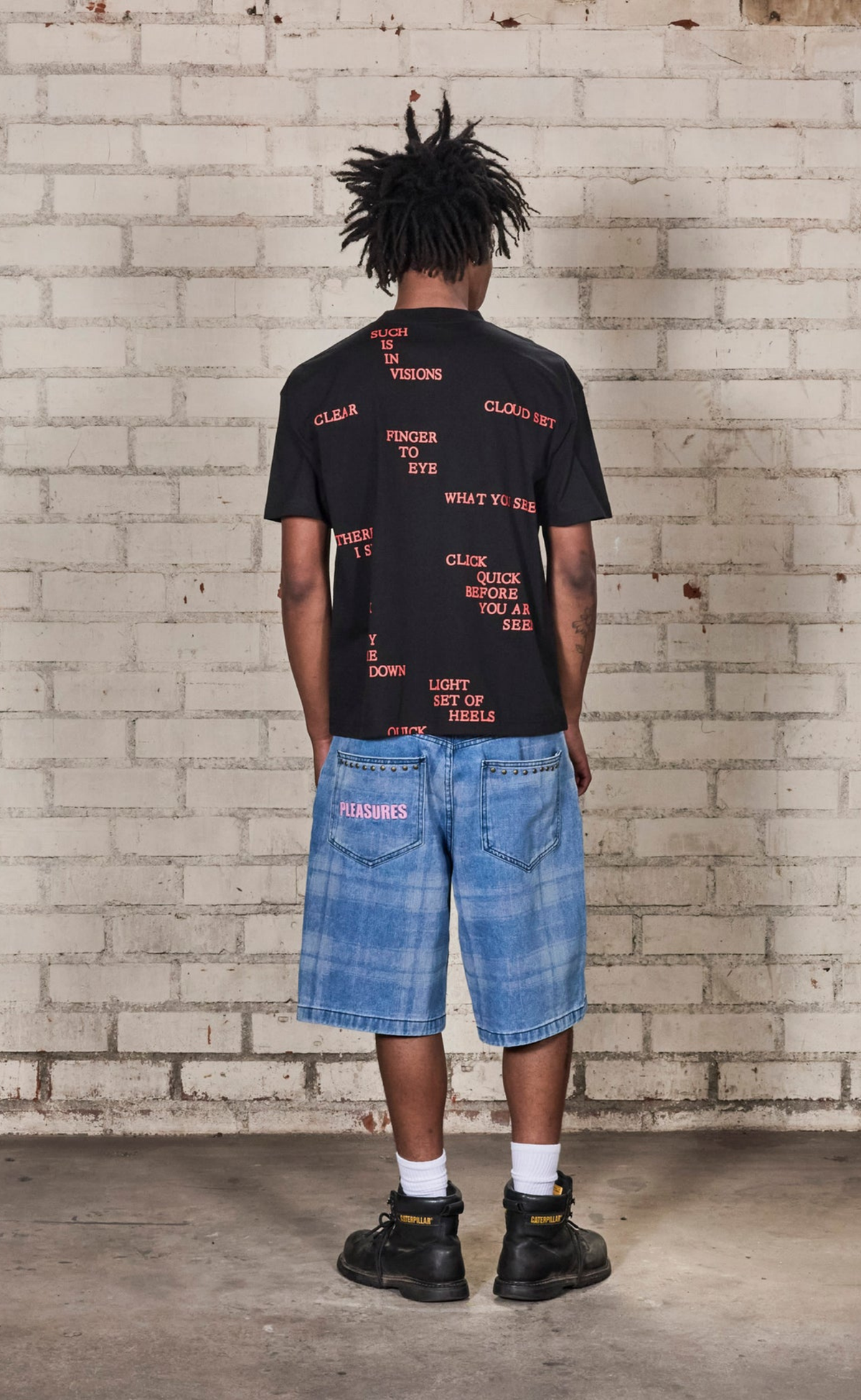 INDOORS BLACK T-SHIRT
