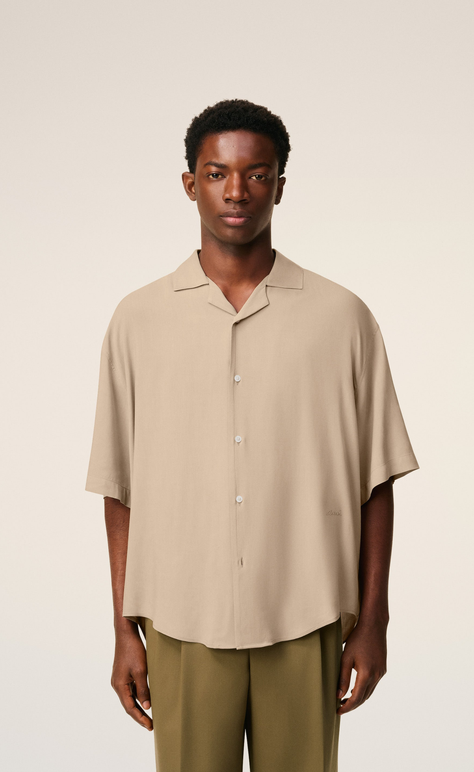 PLAIN SHORT SLEEVE BEIGE SHIRT