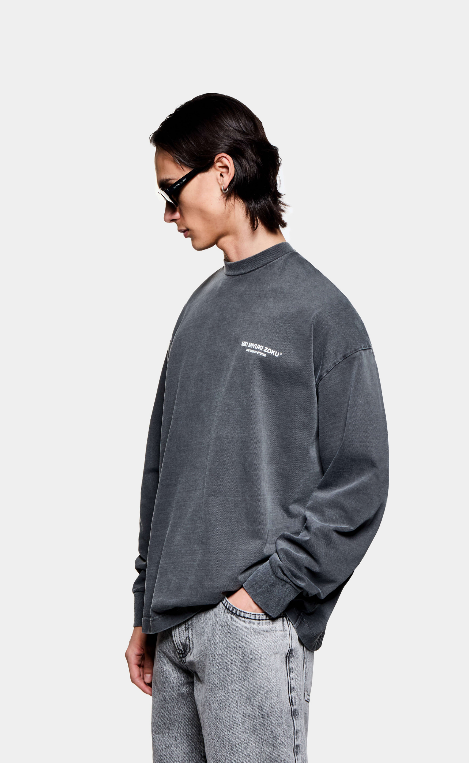DESIGN STUDIO PIGMENT BLACK LONGSLEEVE