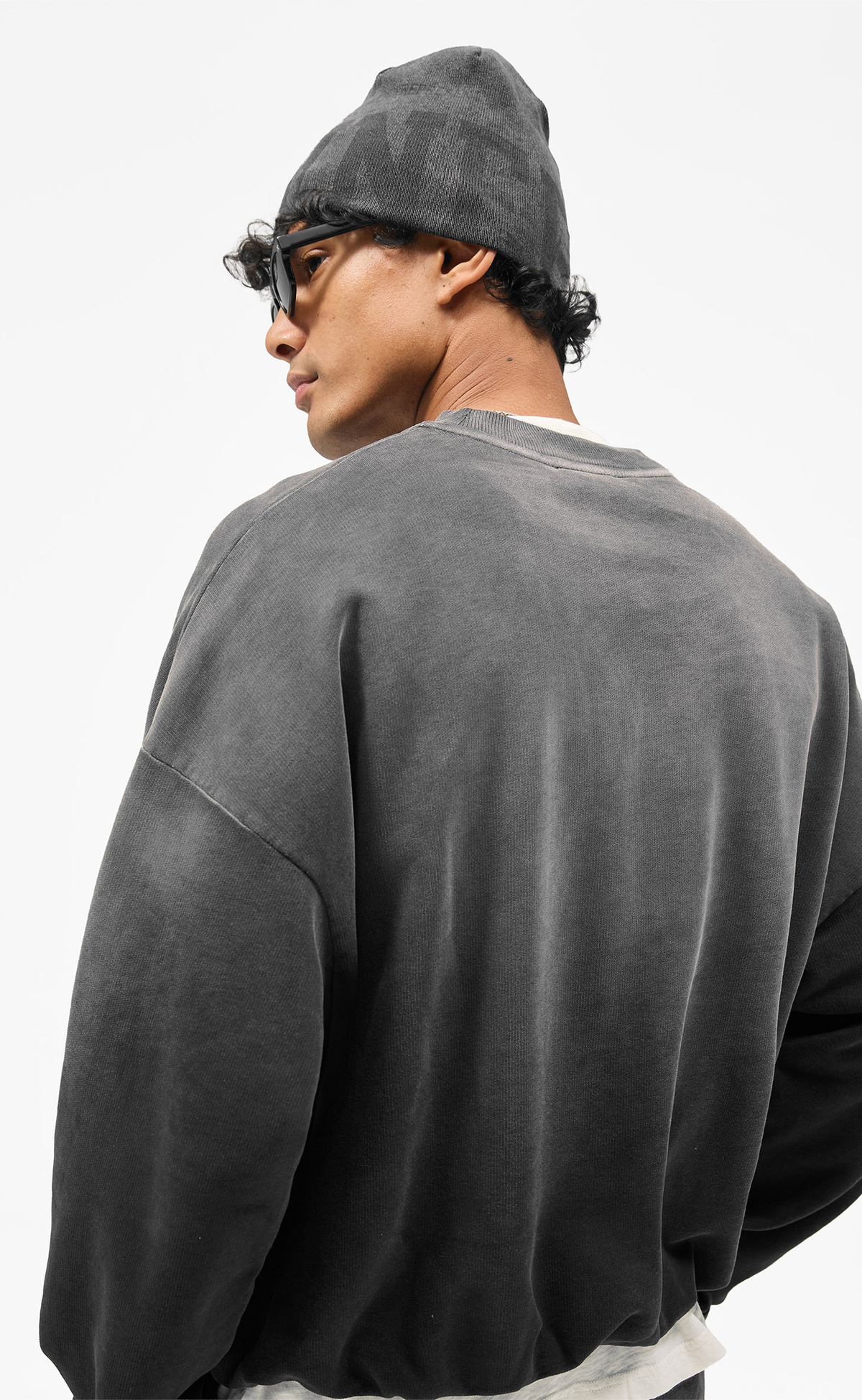 OWNERS VINTAGE BLACK CREWNECK