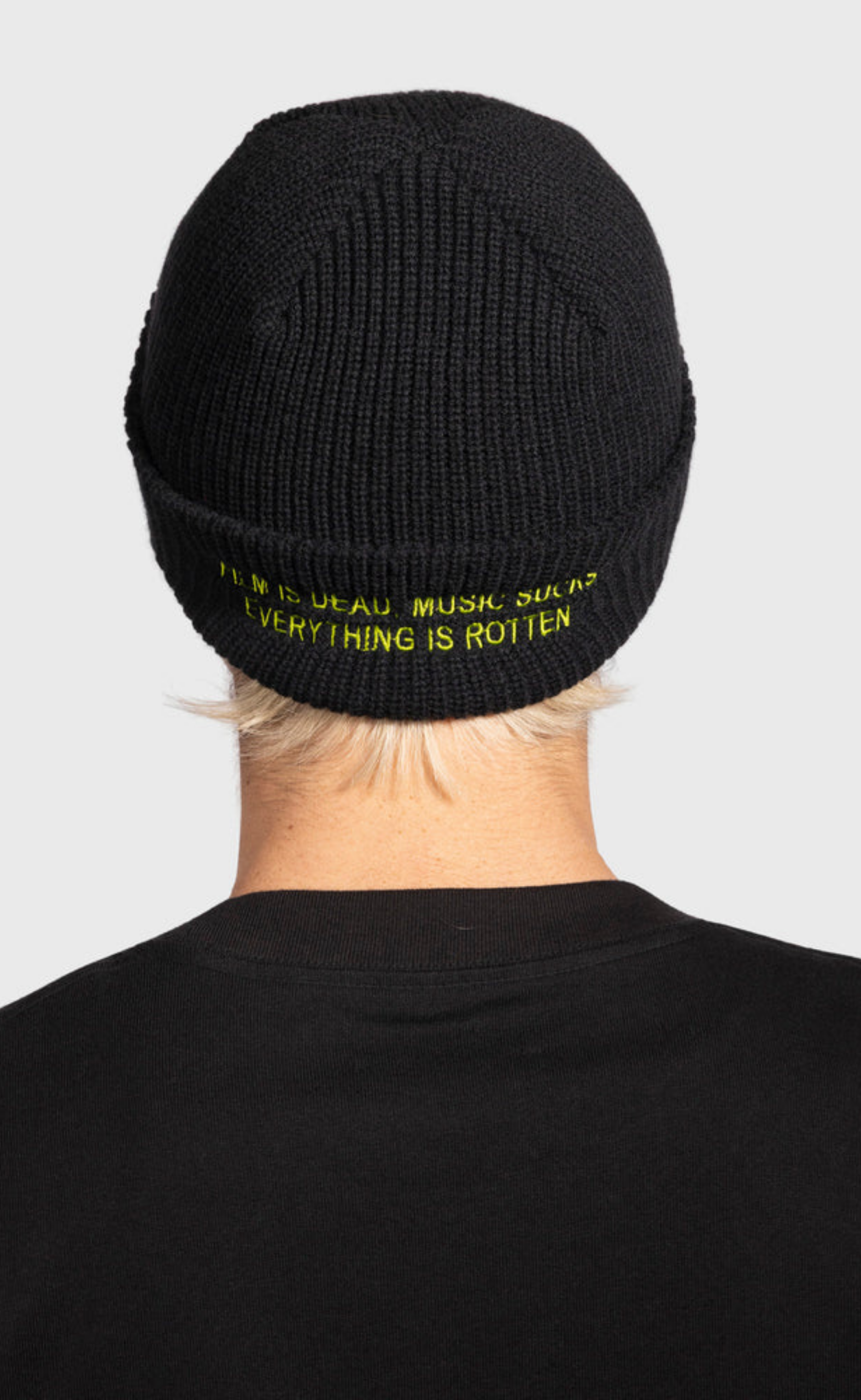 CRITIC BLACK BEANIE