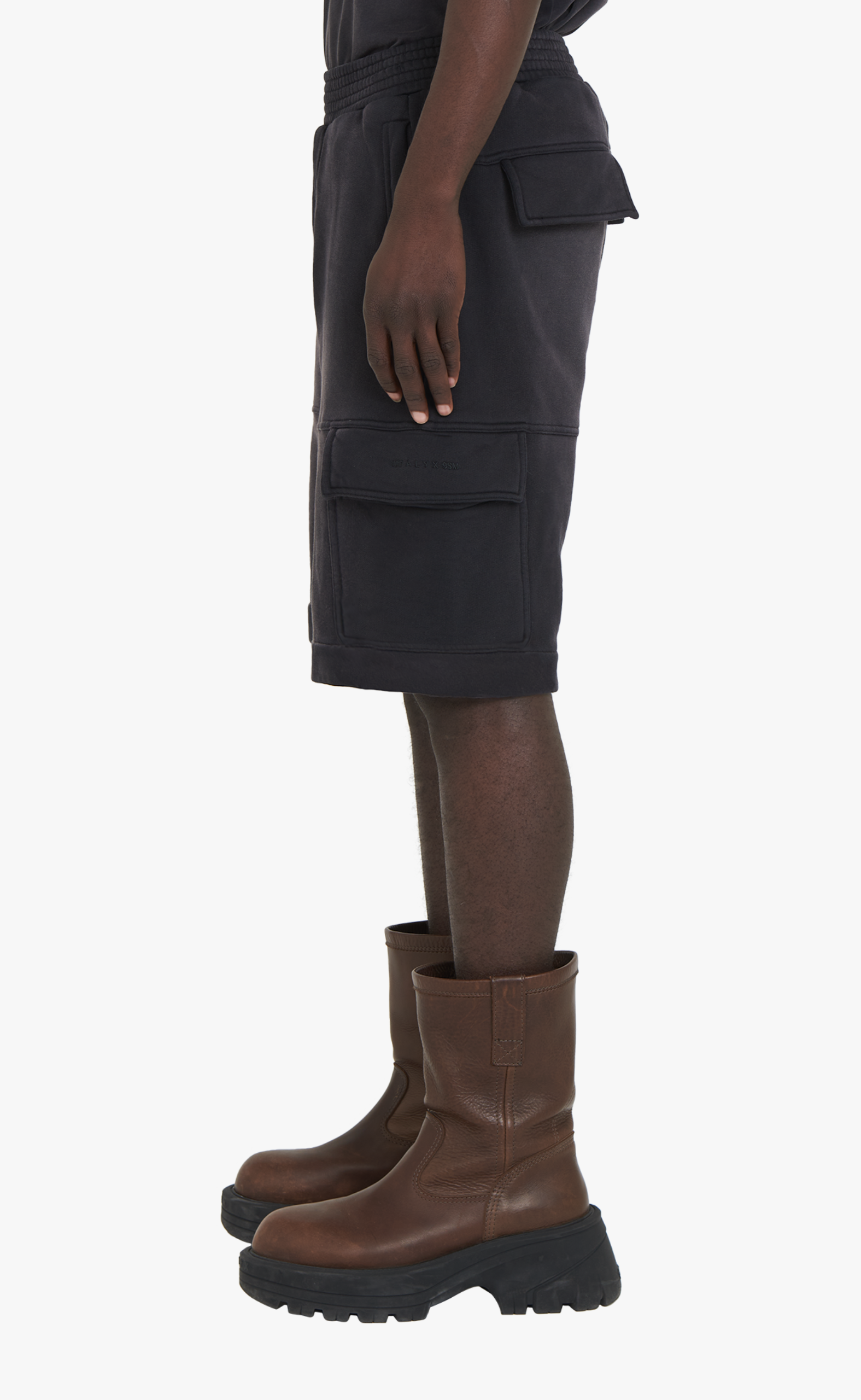 FLEECE GARMENT DYE CARGO BLACK SHORTS