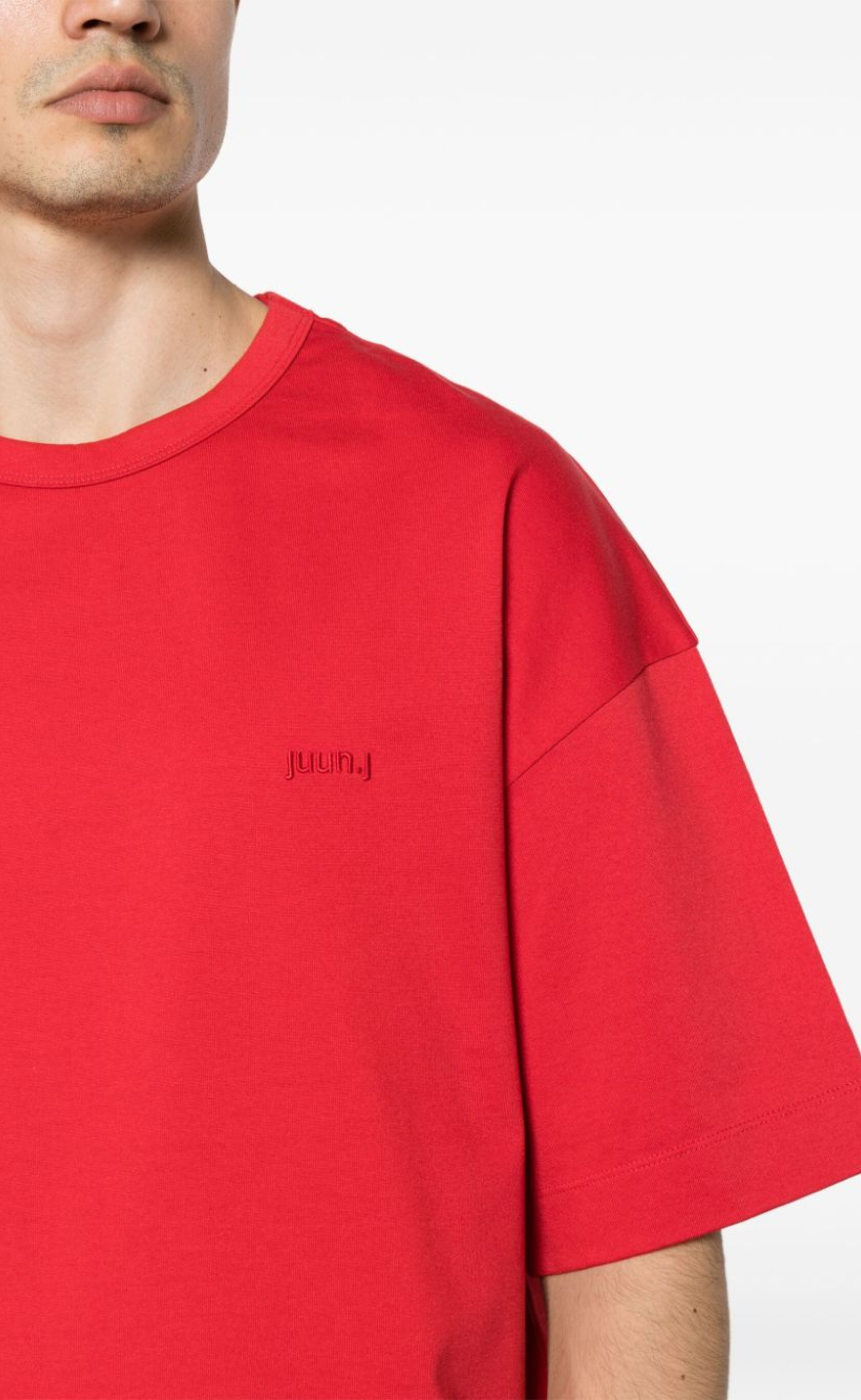 SEMI-OVER FIT GRAPHIC RED T-SHIRT