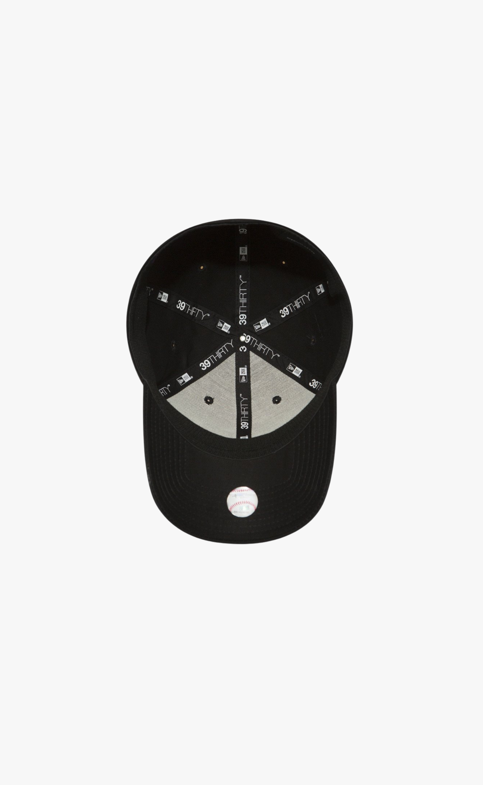 LEAGUE ESSENTIAL 39THIRTY BLACK HAT
