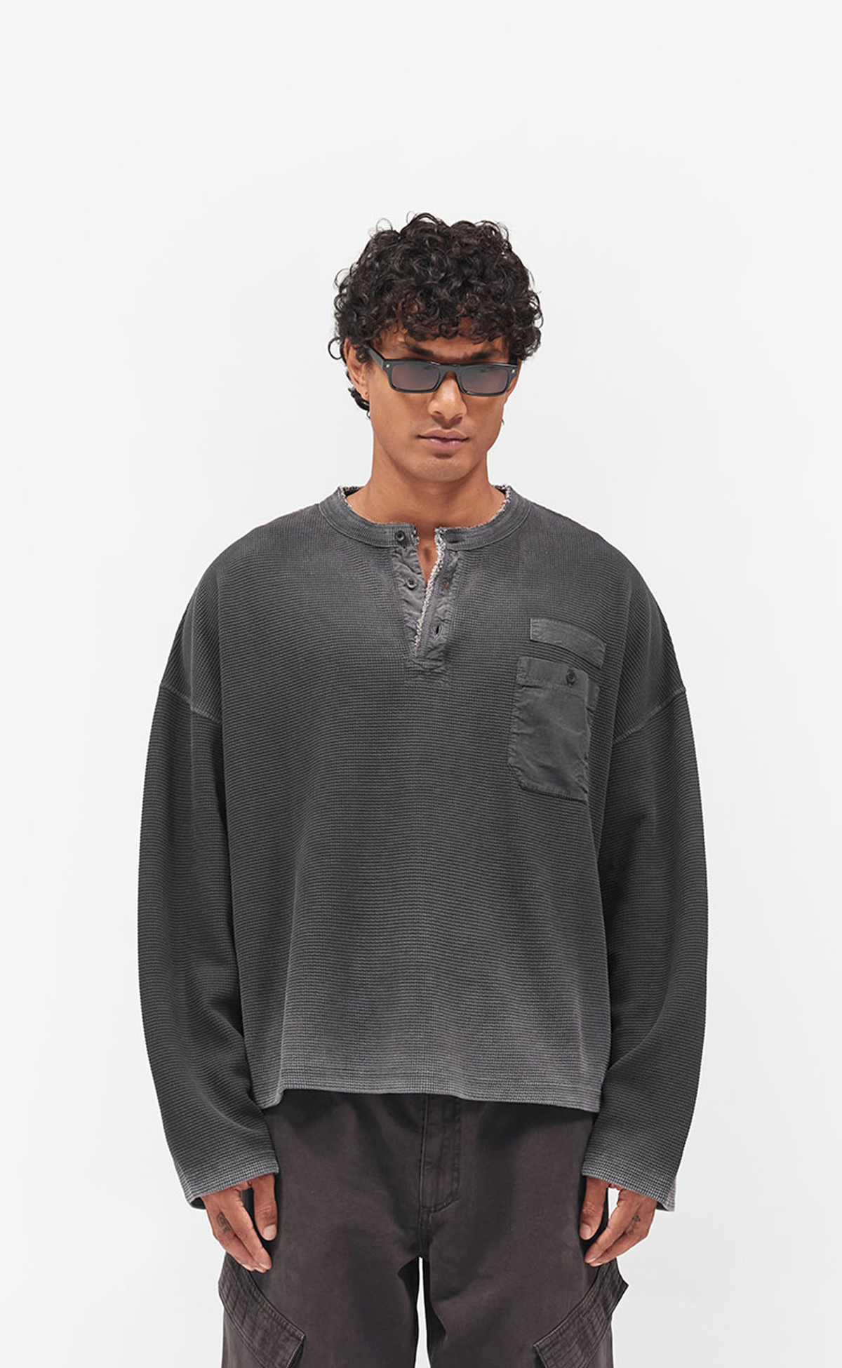 HENLEY HEAVYWEIGHT VINTAGE BLACK LONGSLEEVE