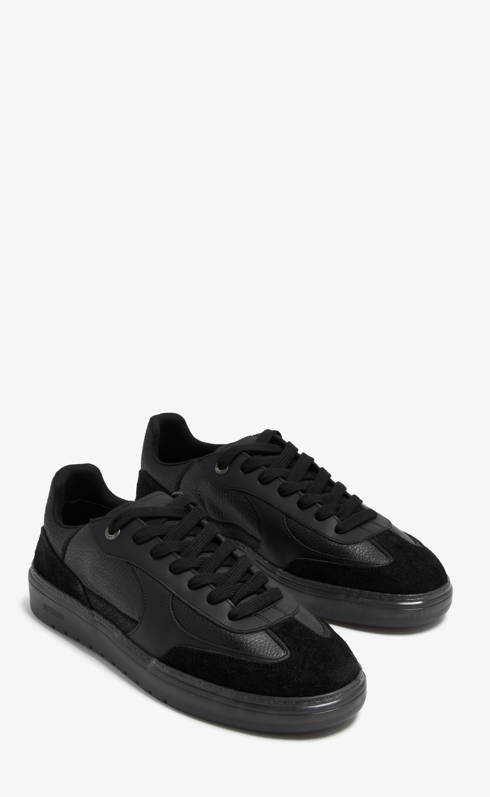 VIRTUS BLACK SNEAKER