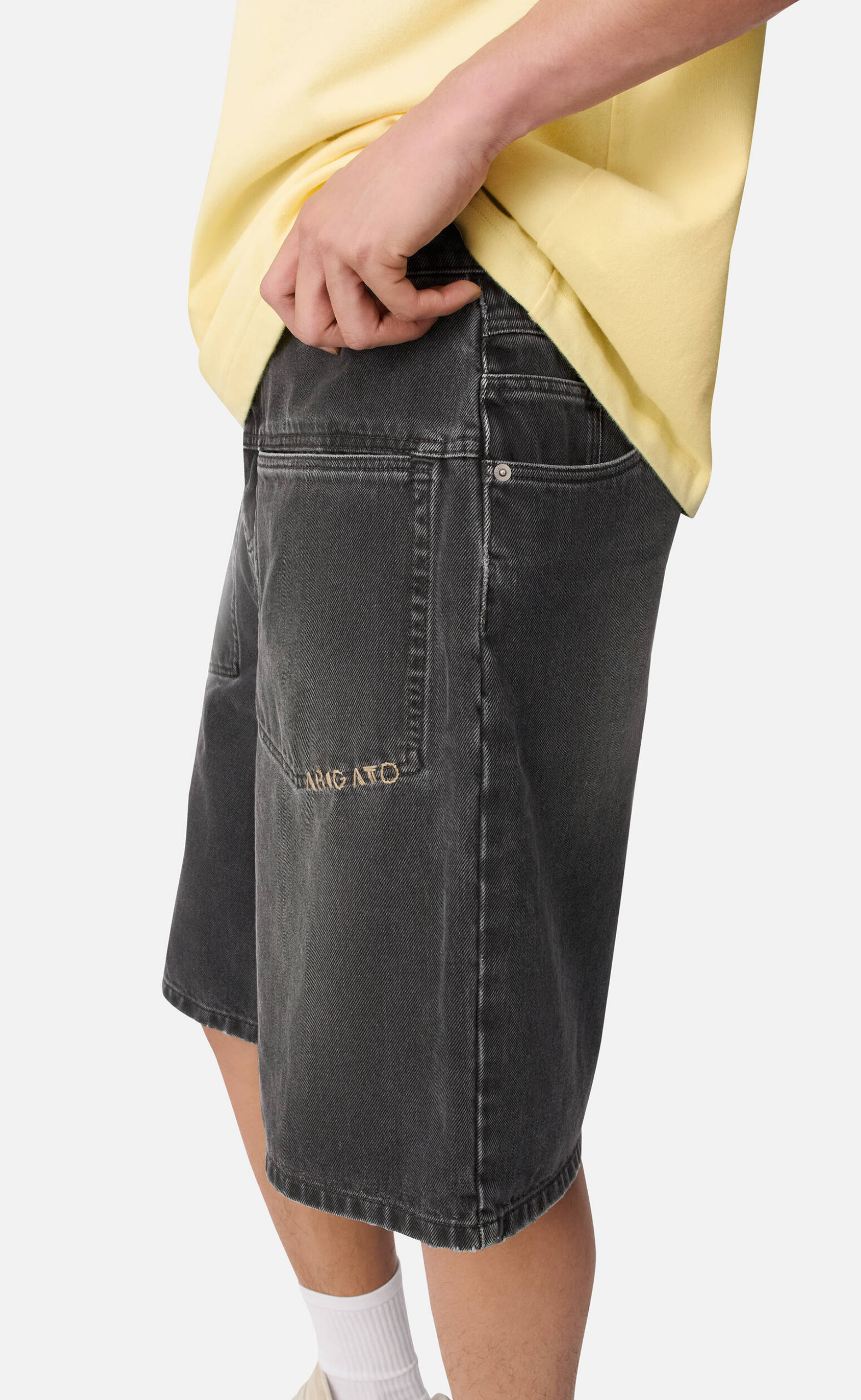 INVERT DENIM DARK GREY SHORTS