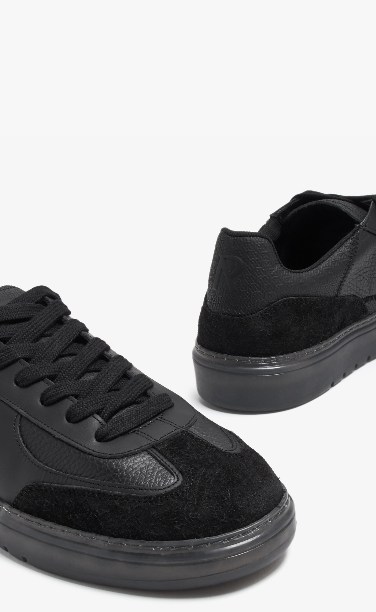 VIRTUS BLACK SNEAKER