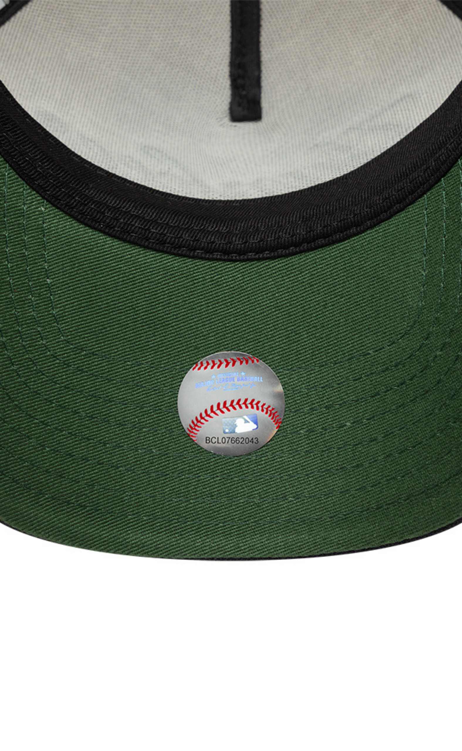 NEW YORK YANKEES CITY ICON E-FRAME 9FORTY CREAM NAVY HAT