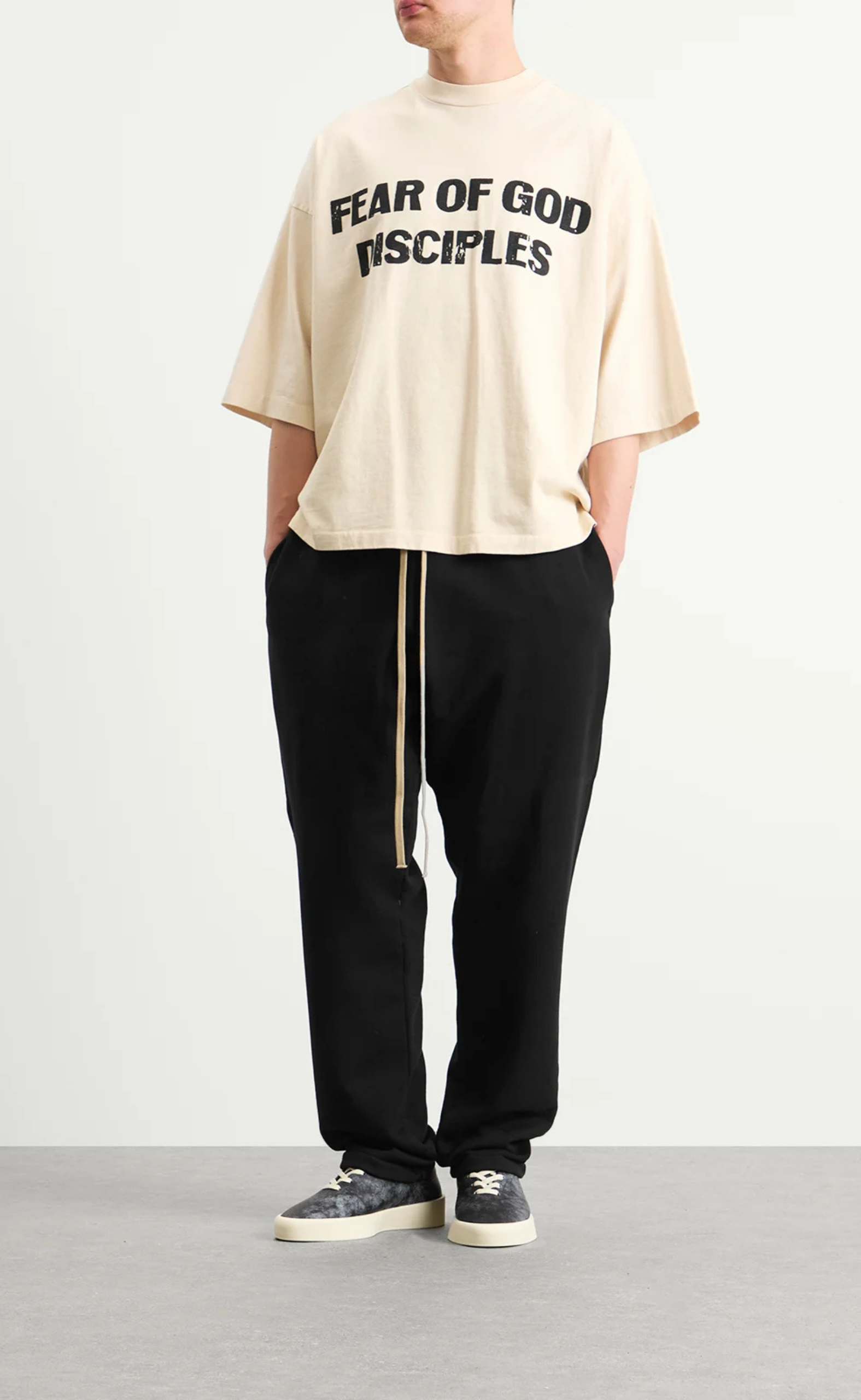 RELAXED BLACK SWEATPANT