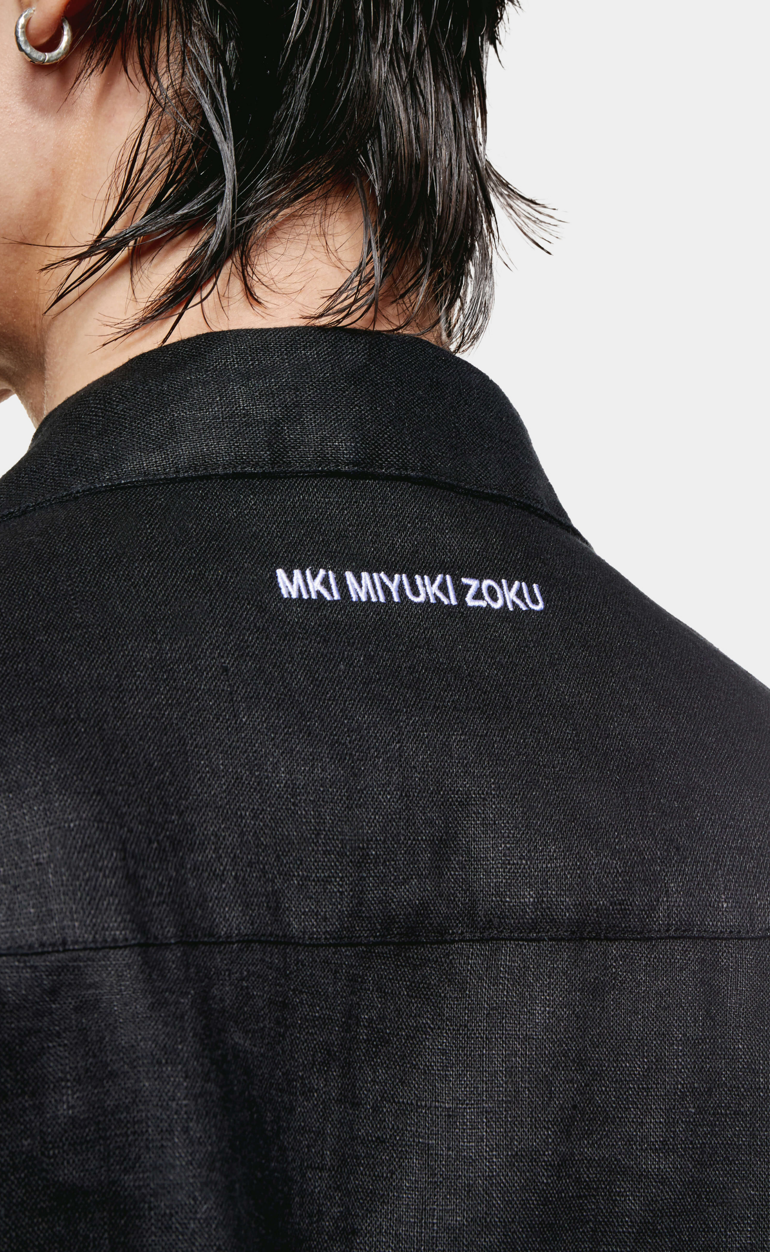LINEN BOX DRESS BLACK SHIRT
