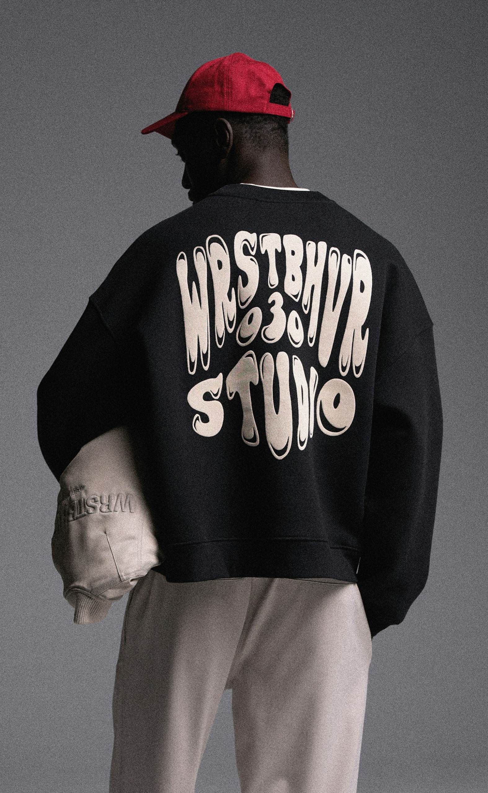 FLYNN BLACK CREWNECK