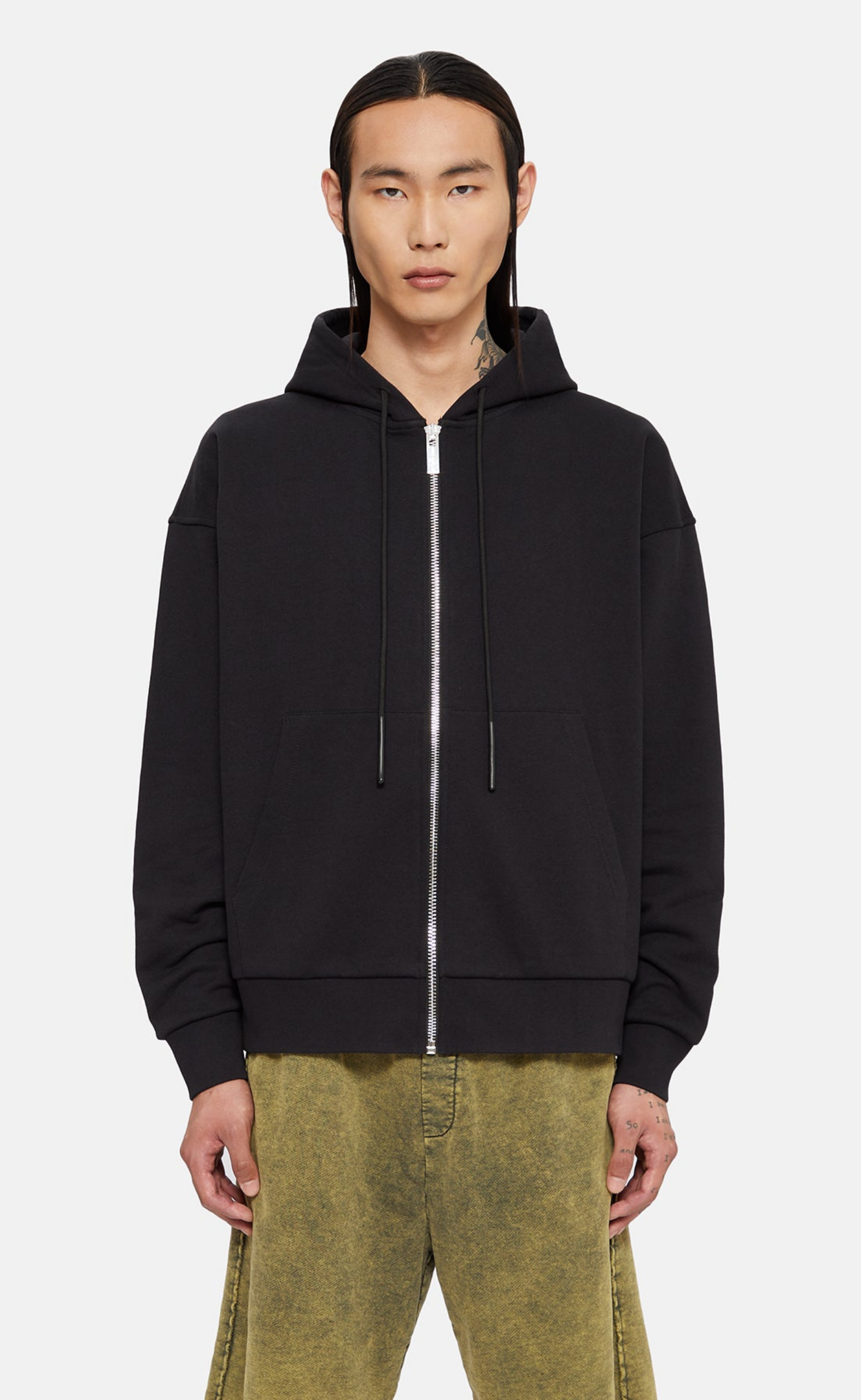 CLASSIC ZIP BLACK HOODIE