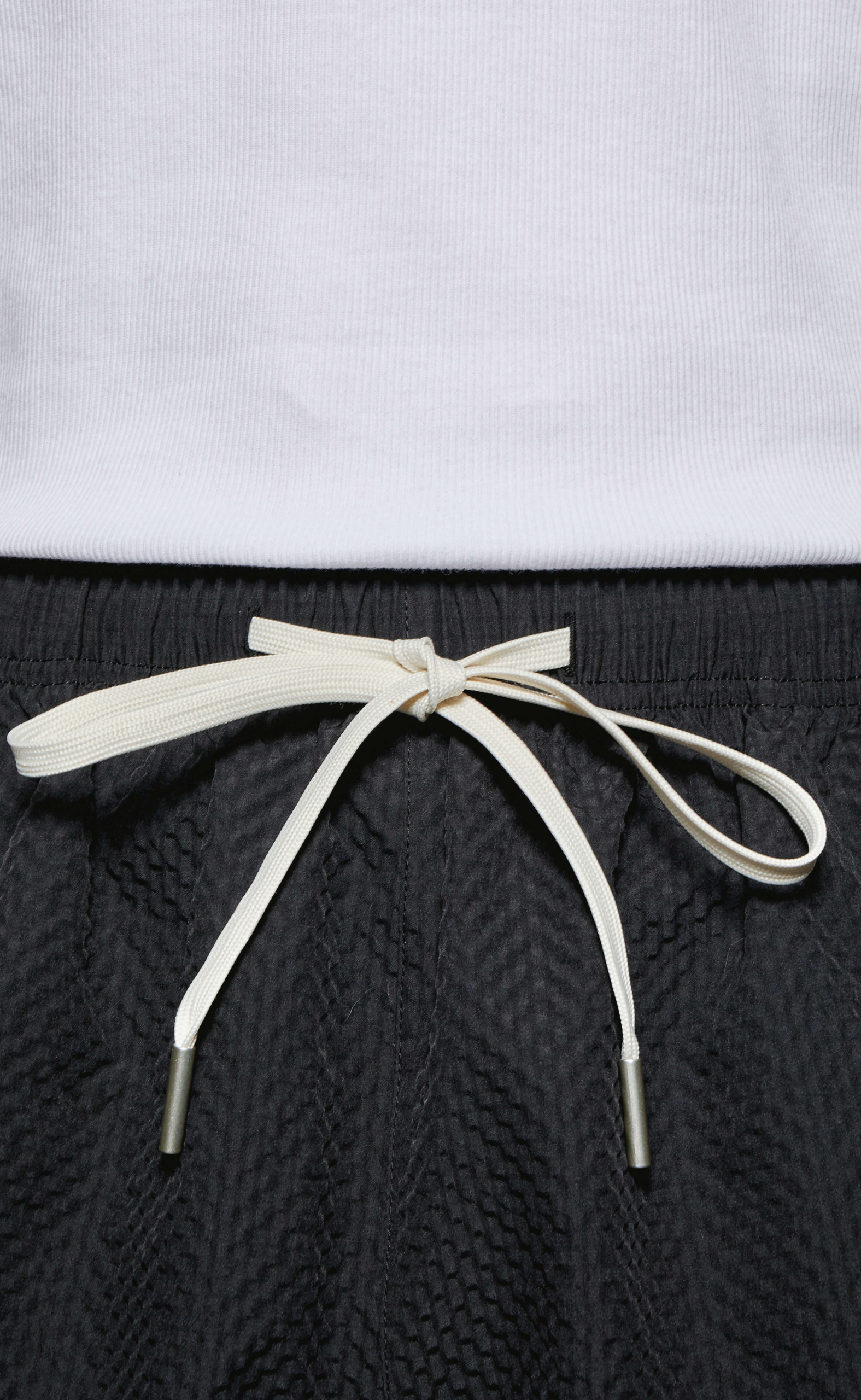 SEERSUCKER BLACK SHORTS