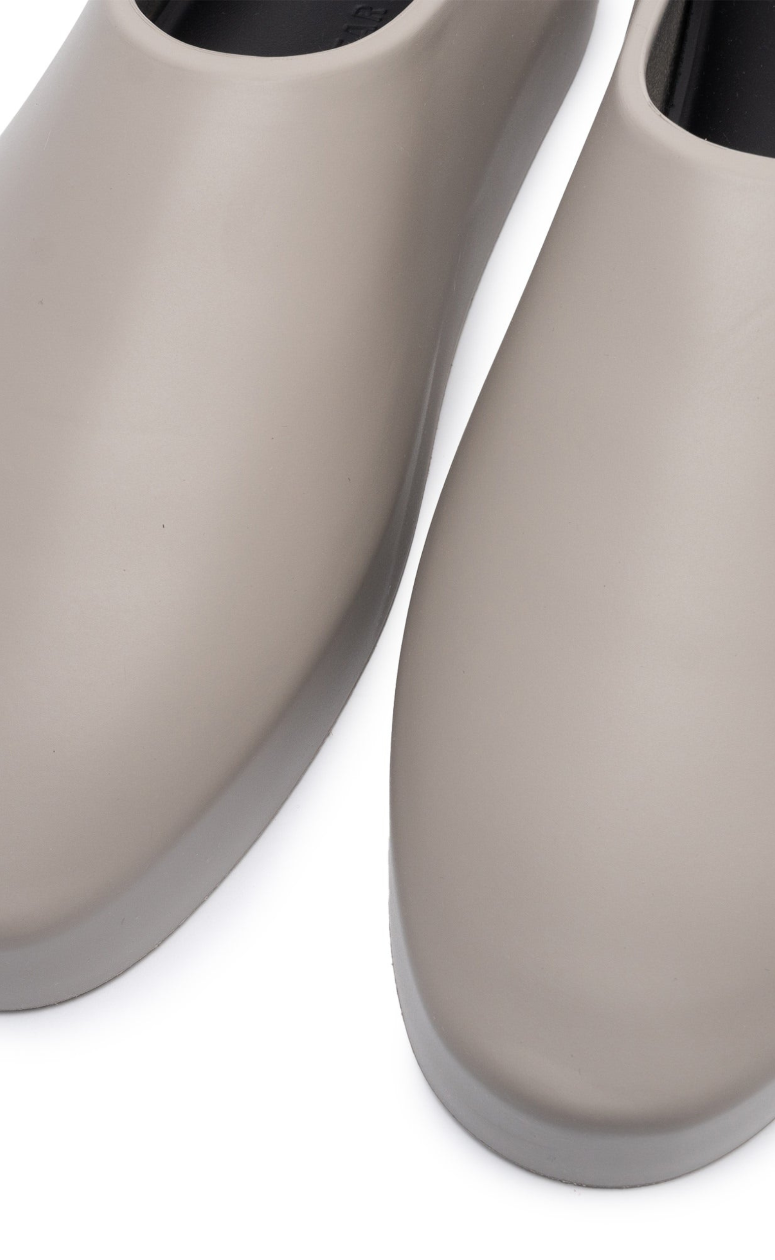 THE CALIFORNIA CONCRETE SLIPPERS