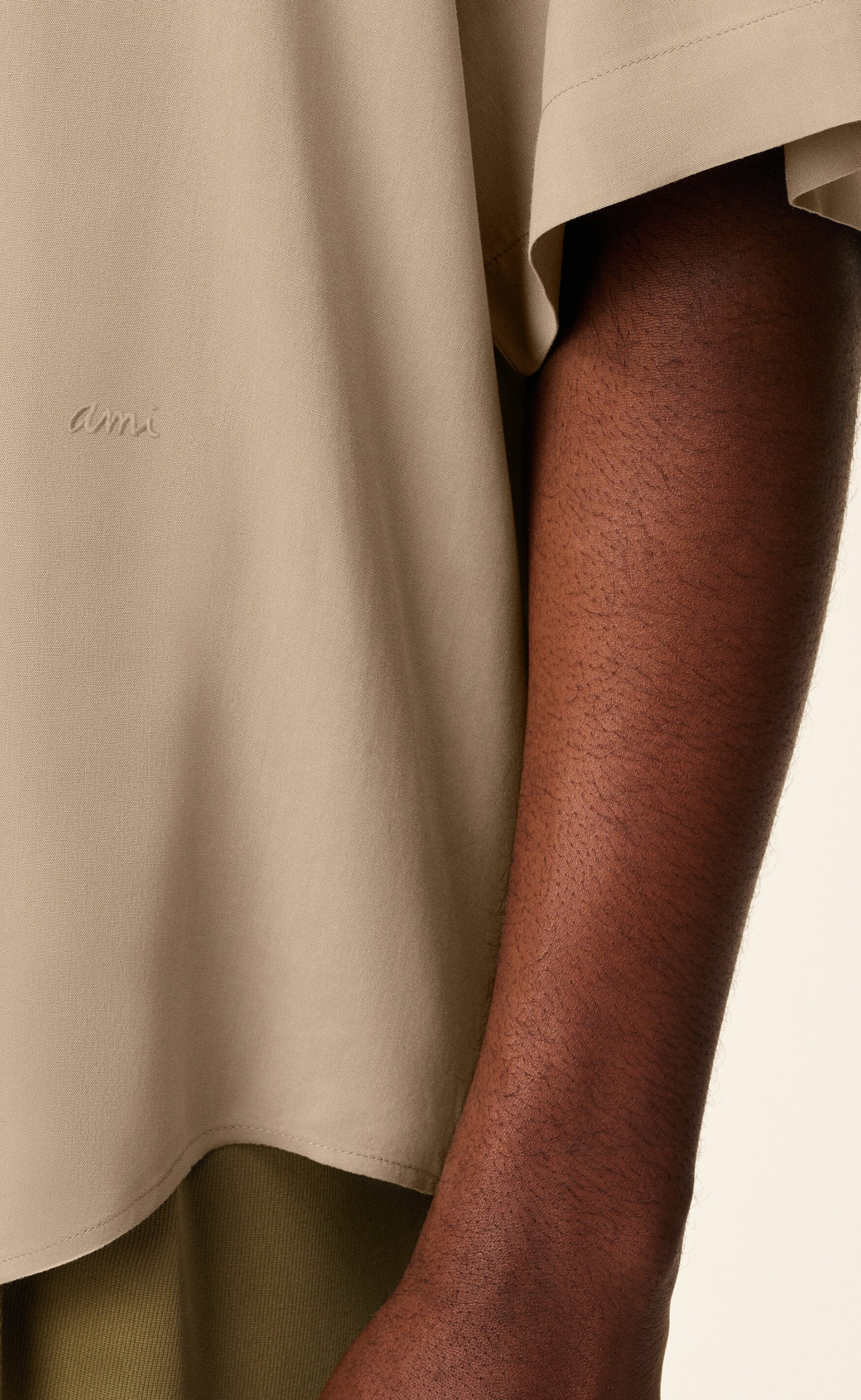 PLAIN SHORT SLEEVE BEIGE SHIRT